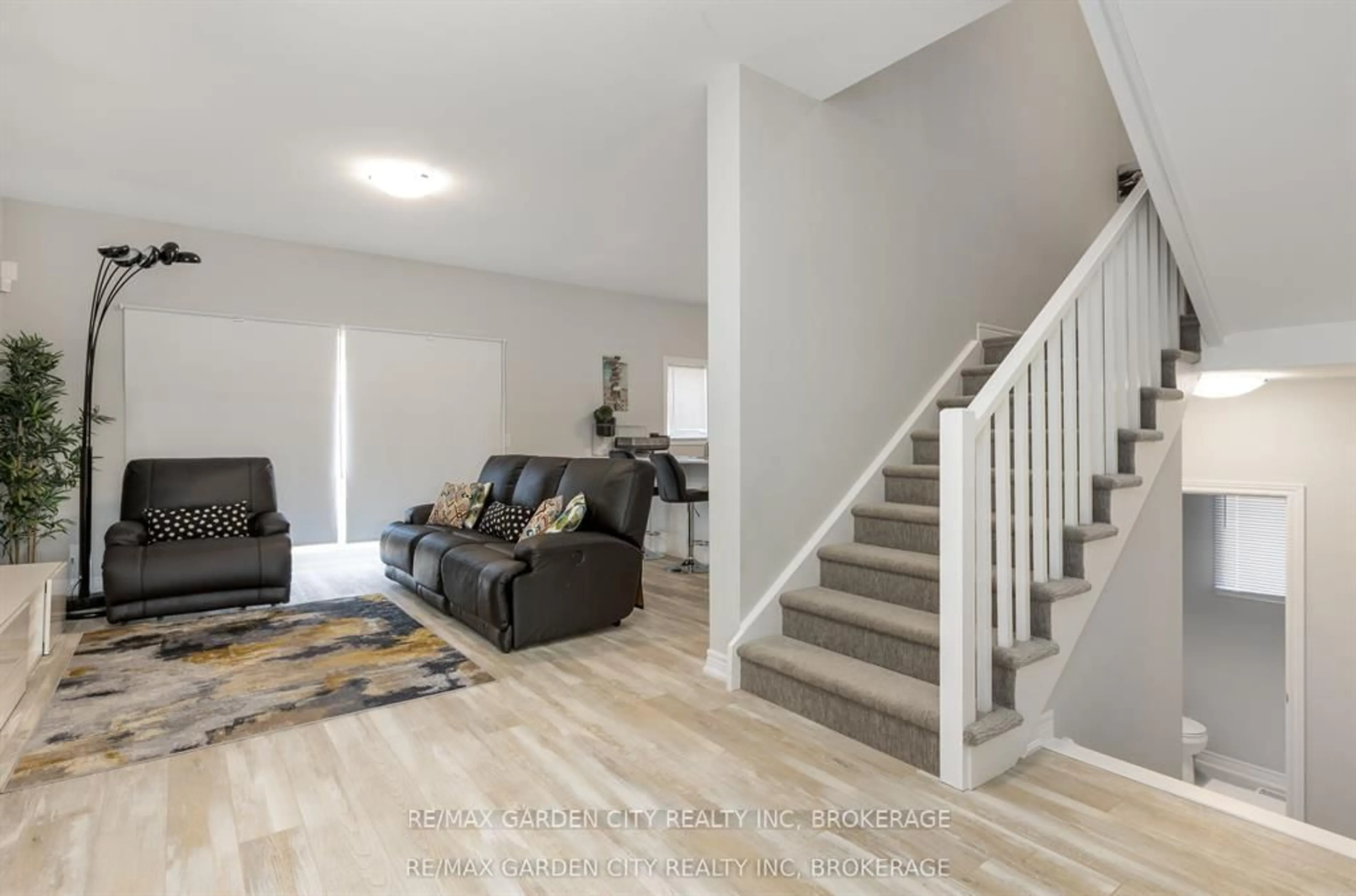 Unknown for 33 Bounty Ave, Thorold Ontario L2V 0H3