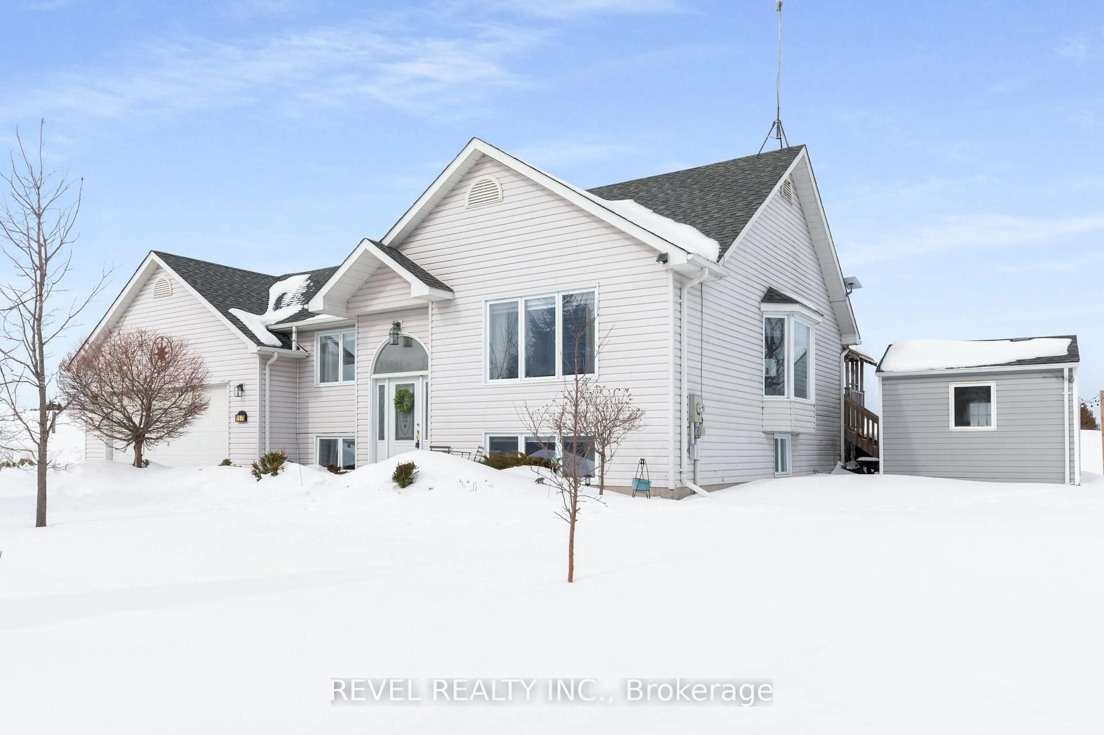 Home with vinyl exterior material, unknown for 1578 Sturgeon Rd, Kawartha Lakes Ontario K0M 1L0