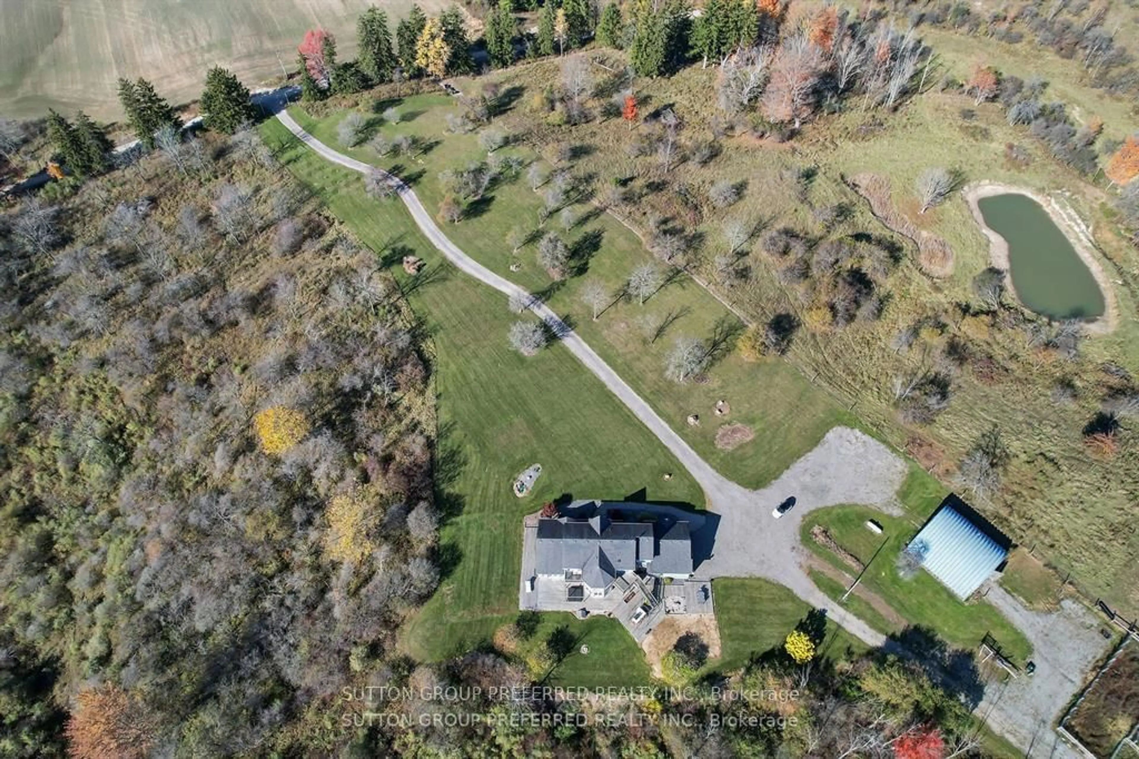 A pic from outside/outdoor area/front of a property/back of a property/a pic from drone, unknown for 32439 WALNUT Line, Dutton/Dunwich Ontario N0L 1J0