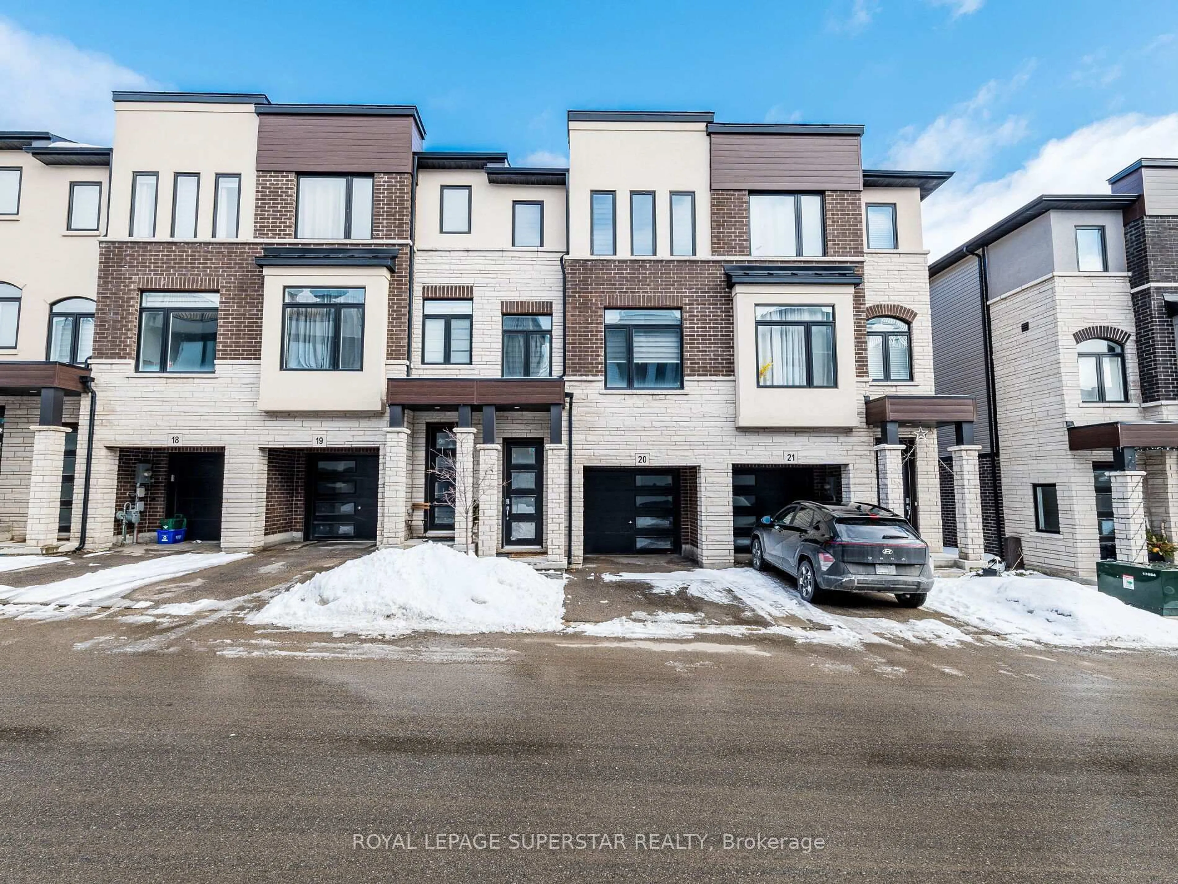 Unknown for 314 Equestrian Way #20, Cambridge Ontario N3E 0E4