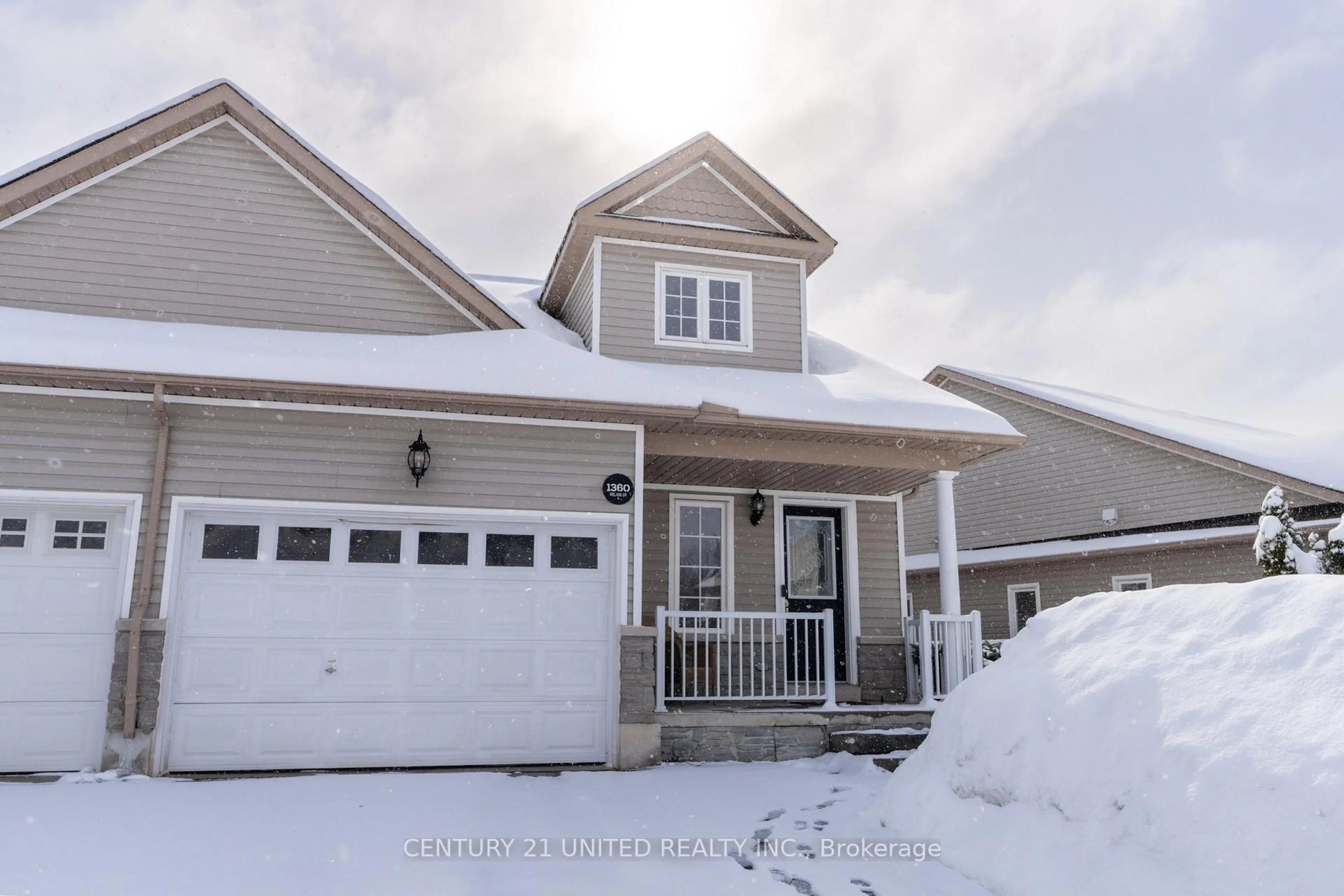 Home with vinyl exterior material, street for 1360 Ireland Dr, Peterborough Ontario K9K 0B1