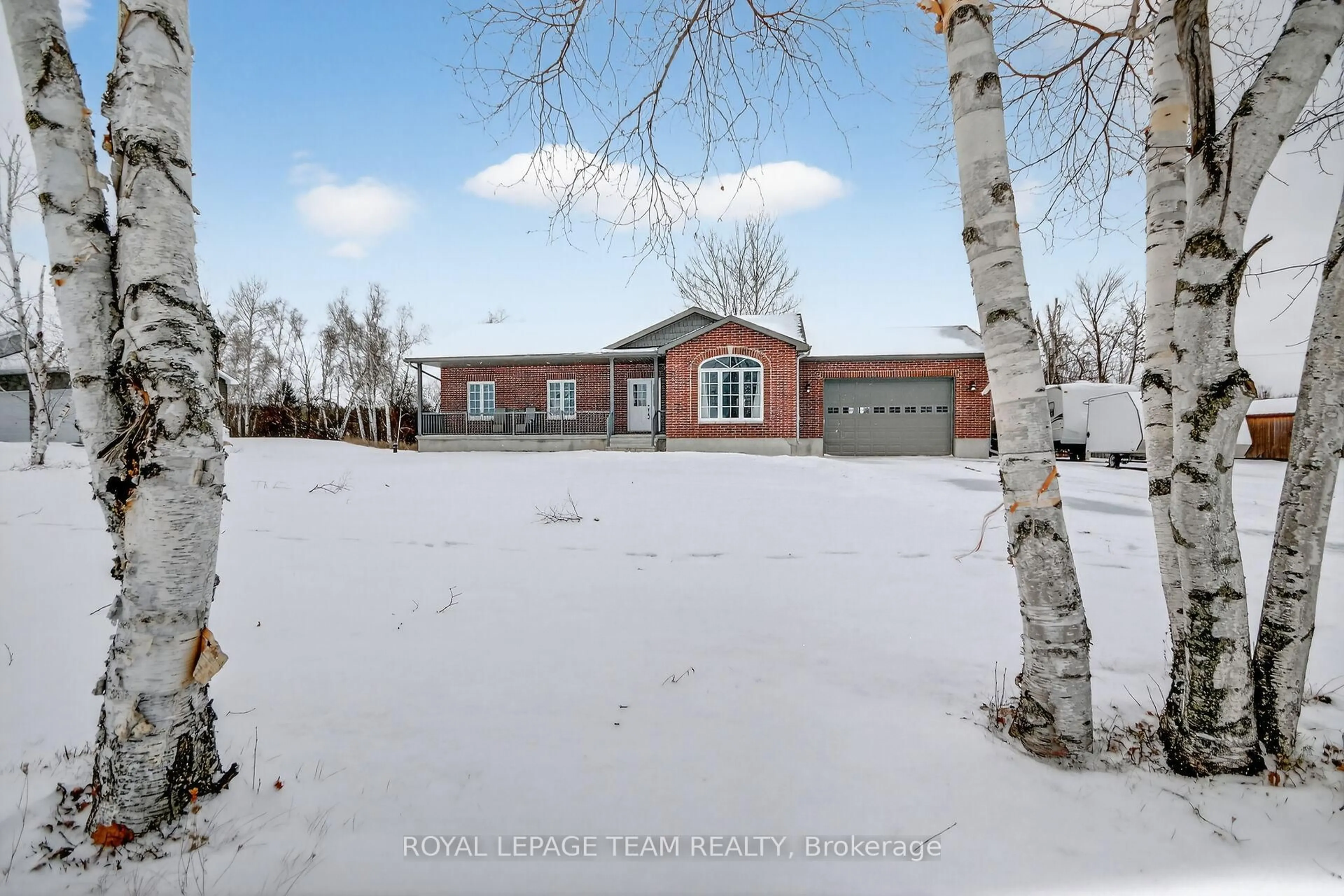 A pic from outside/outdoor area/front of a property/back of a property/a pic from drone, street for 286 Dean Ridge Rd, Carleton Place Ontario K7C 0E1