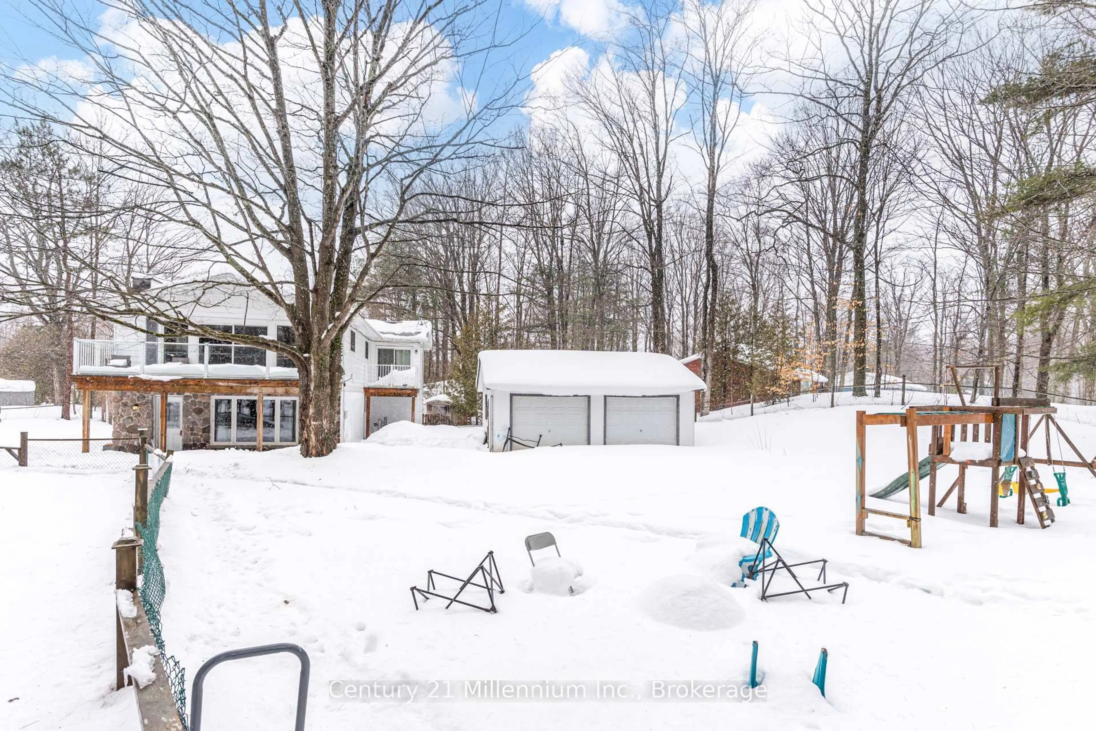 A pic from outside/outdoor area/front of a property/back of a property/a pic from drone, unknown for 6 Burton Cres, South Bruce Peninsula Ontario N0H 2G0