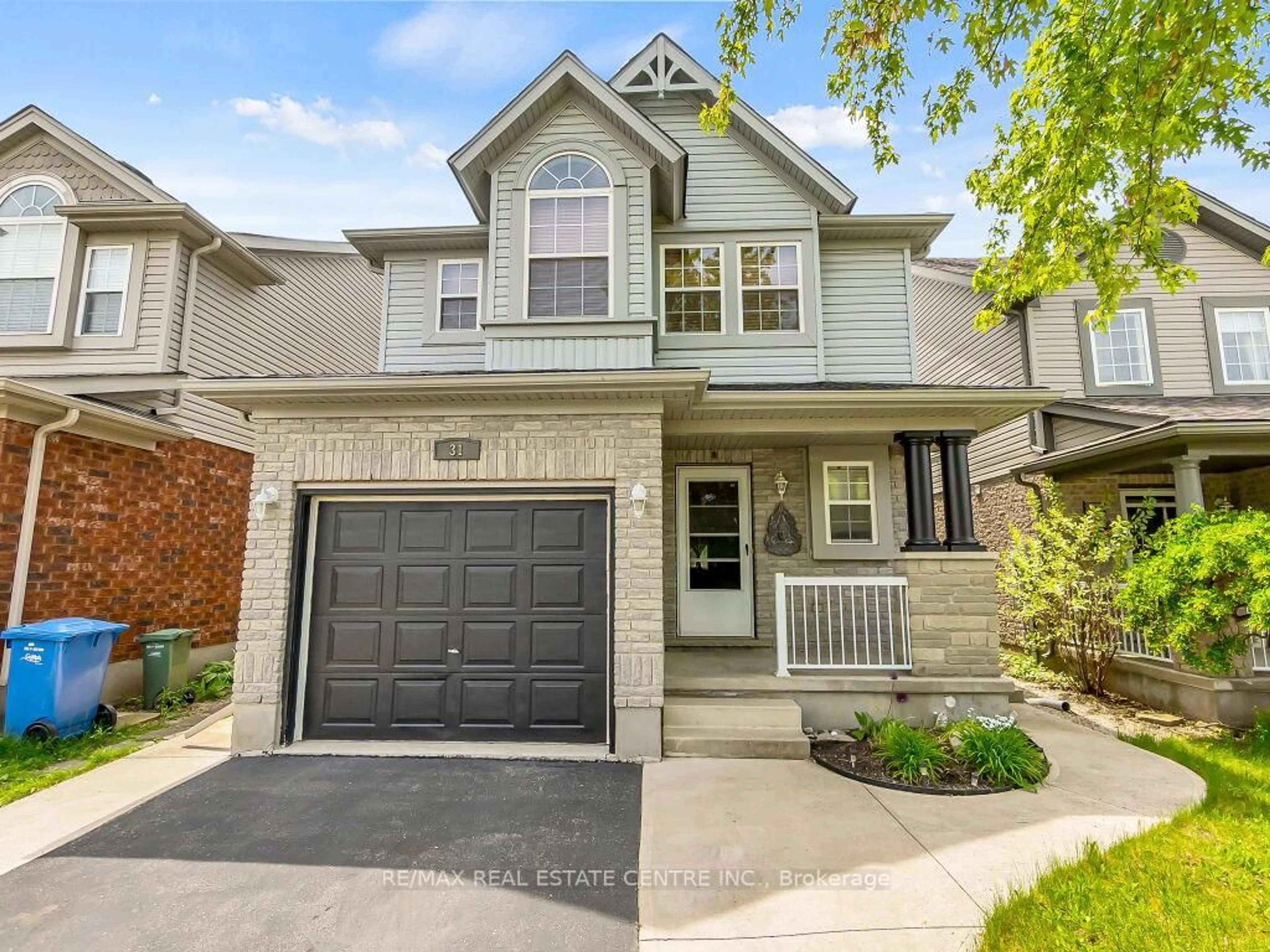 Home with brick exterior material, street for 31 Sinclair St, Guelph Ontario N1L 1R6