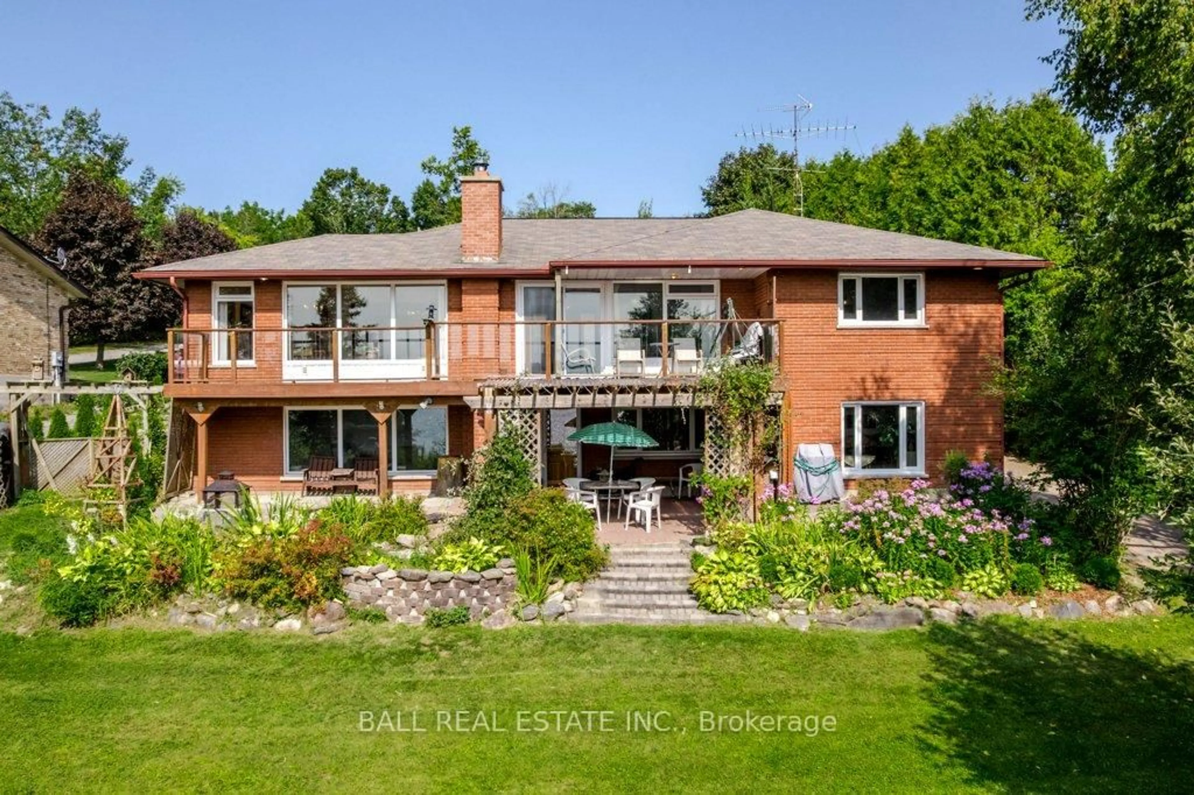 A pic from outside/outdoor area/front of a property/back of a property/a pic from drone, water/lake/river/ocean view for 919 Skyline Rd, Selwyn Ontario K0L 1T0