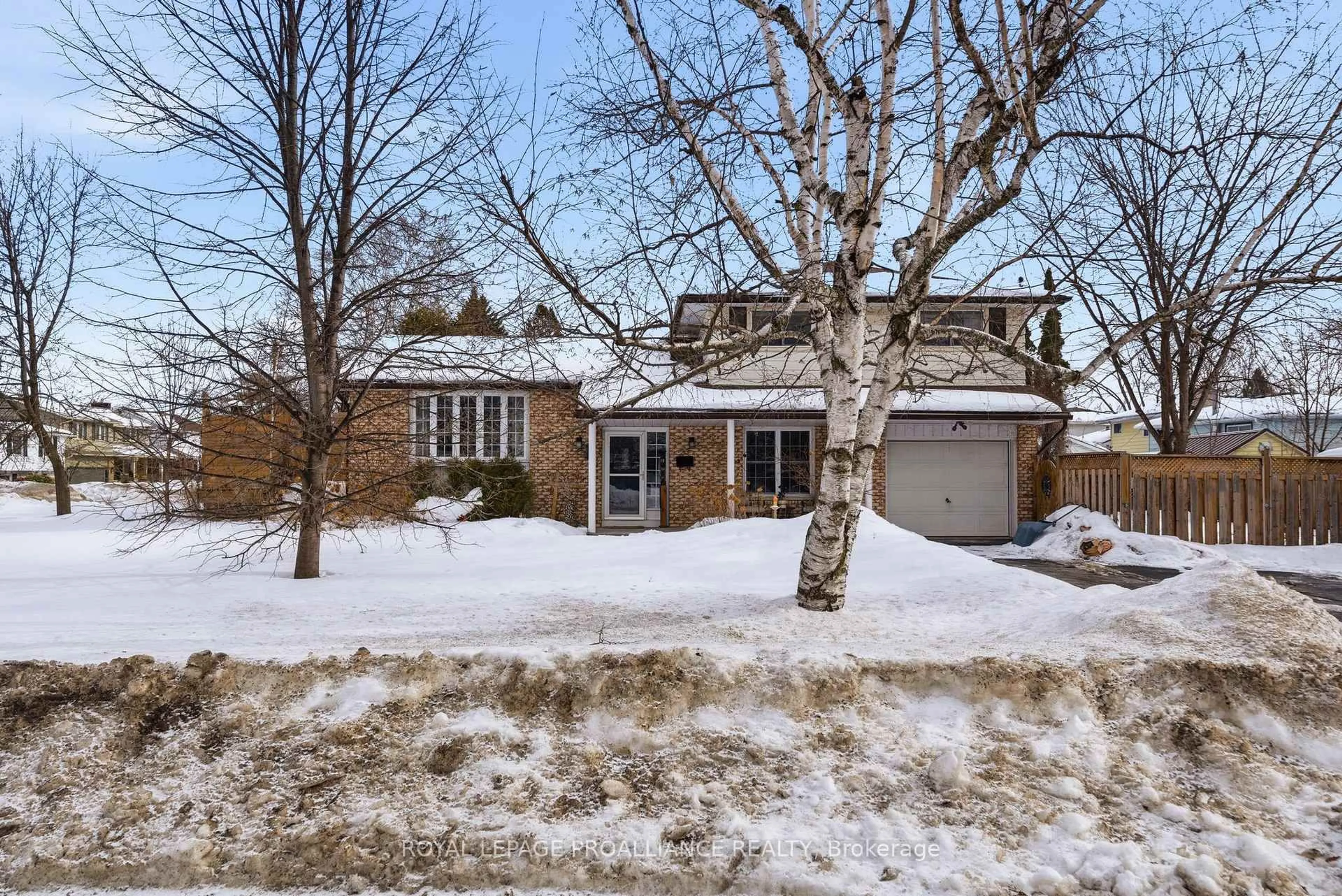 Home with brick exterior material, street for 23 Diamond Cres, Belleville Ontario K8N 5G5