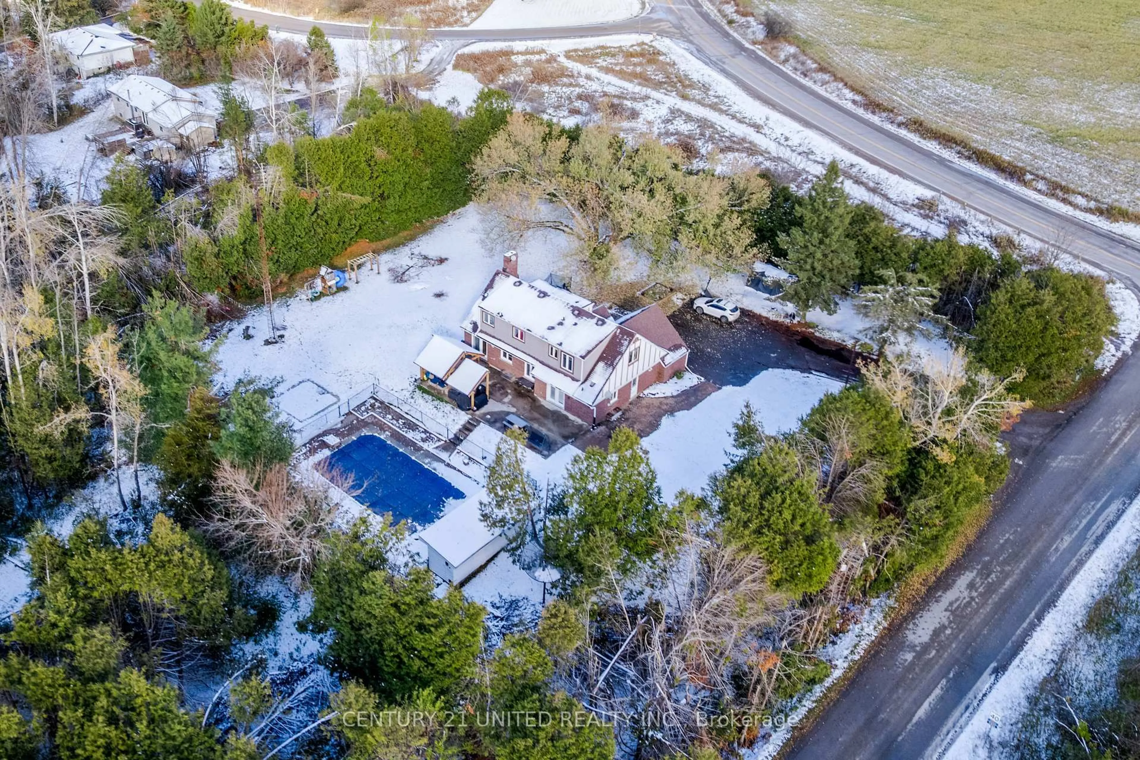 A pic from outside/outdoor area/front of a property/back of a property/a pic from drone, unknown for 193 Kenedon Dr, Kawartha Lakes Ontario K0L 2W0