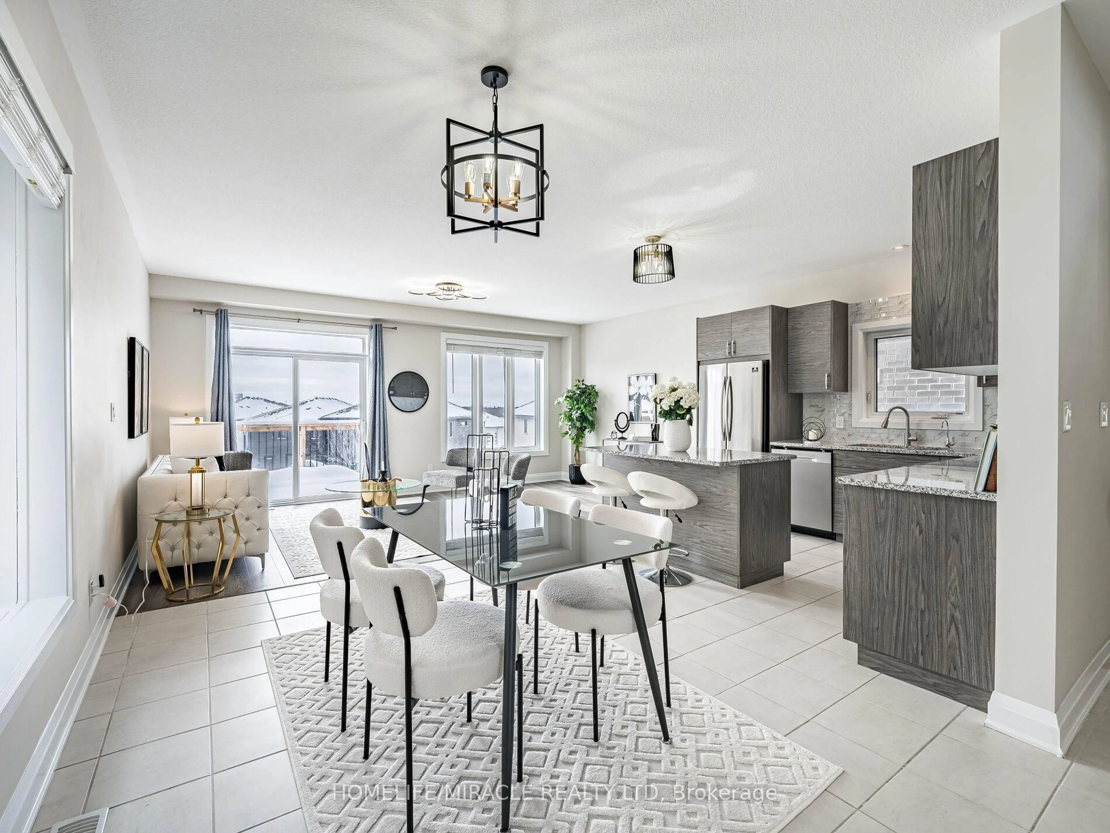 Open concept kitchen, ceramic/tile floor for 677 Thomas Slee Dr, Kitchener Ontario N2P 0J1