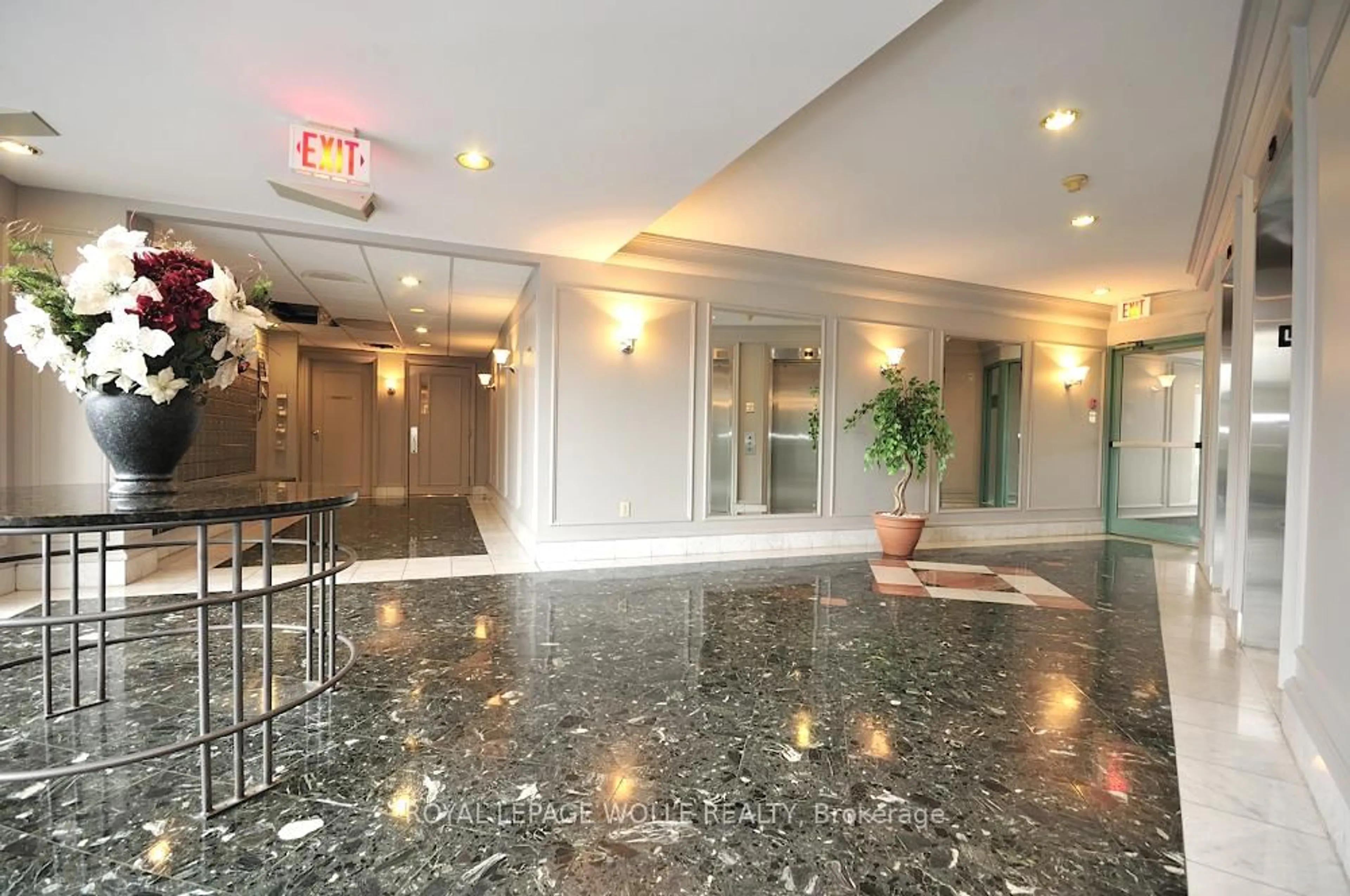 Lobby for 55 Blue Springs Dr #413, Waterloo Ontario N2J 4T3