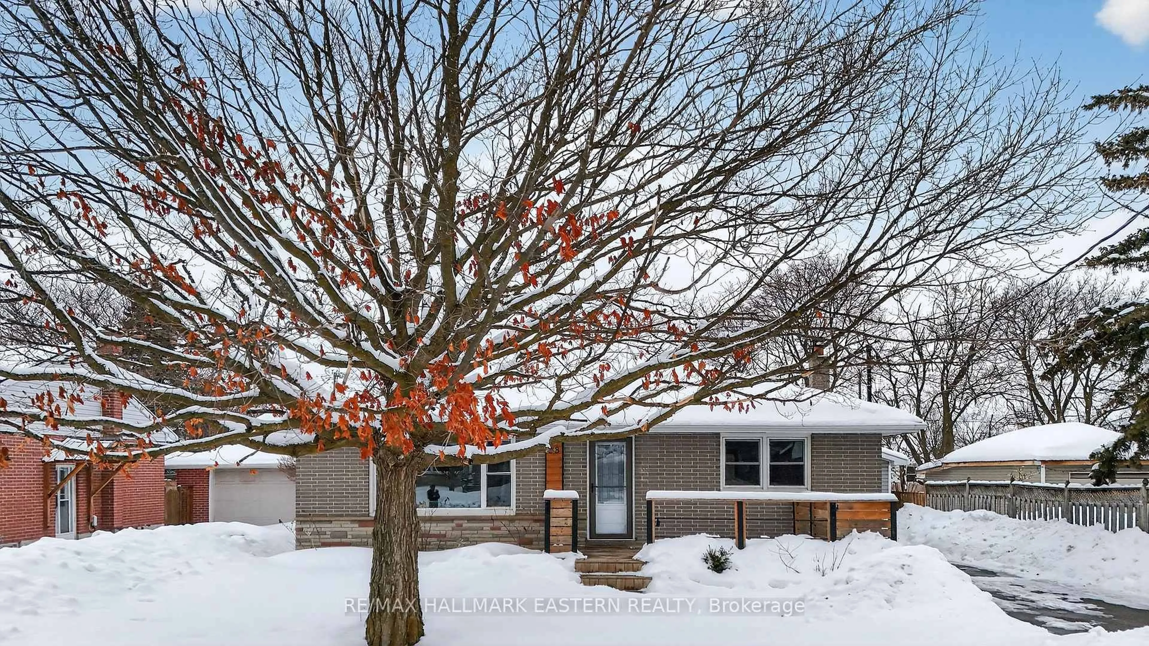 Home with vinyl exterior material, street for 98 Arthur Ave, Peterborough Ontario K9J 5X8