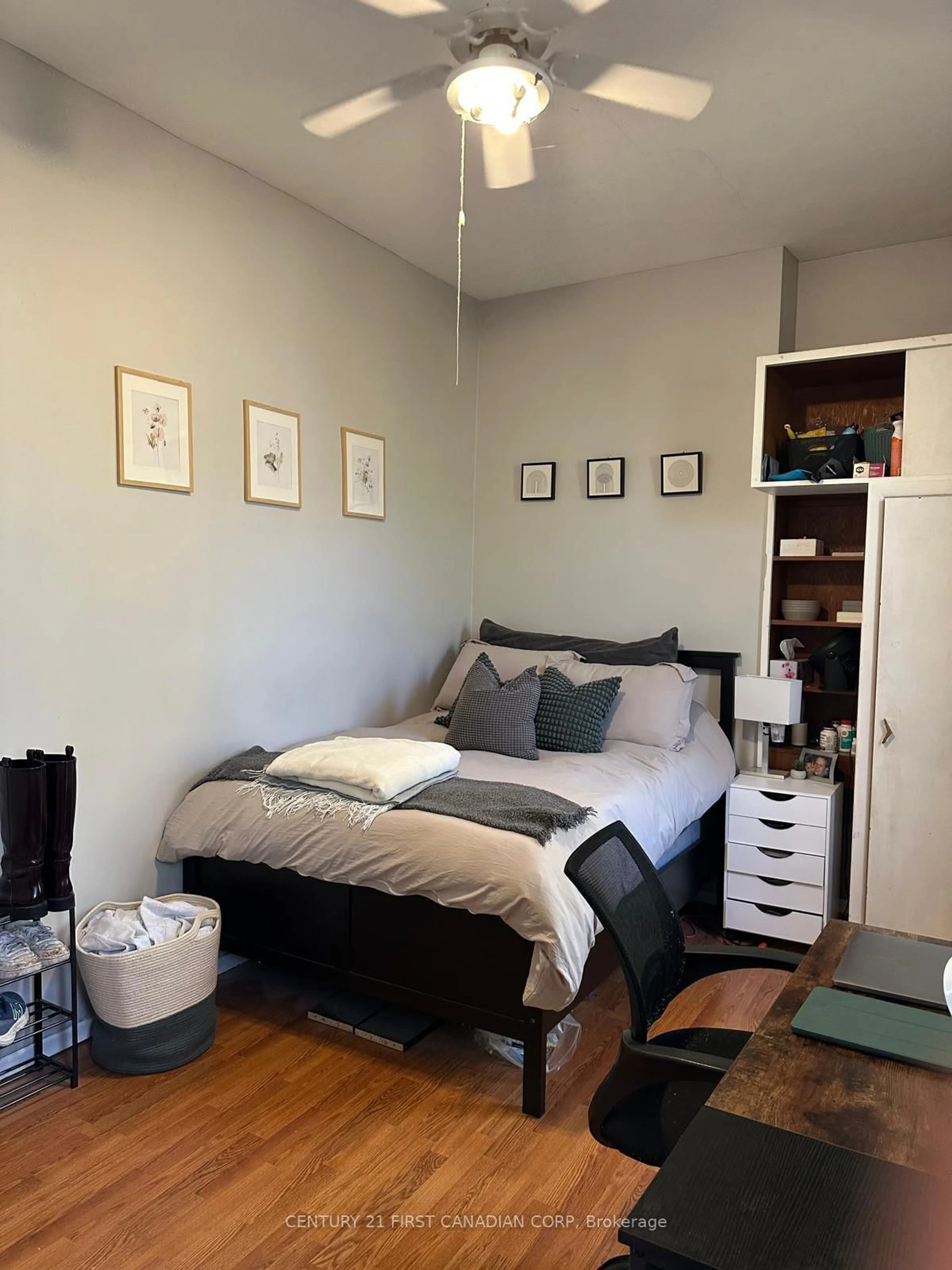 Bedroom with bed, wood/laminate floor for 5 Audrey Ave, London East Ontario N6A 2Y8