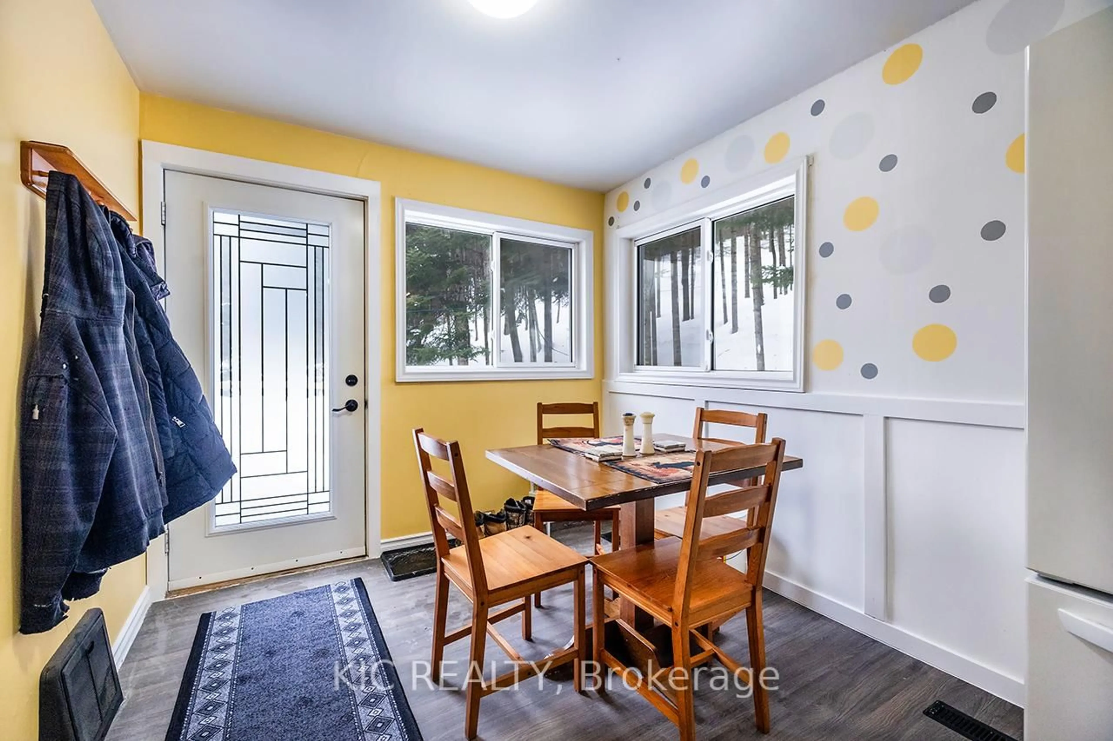 Dining room, unknown for 14202 Highway 118 Highway, Dysart et al Ontario K0M 1S0