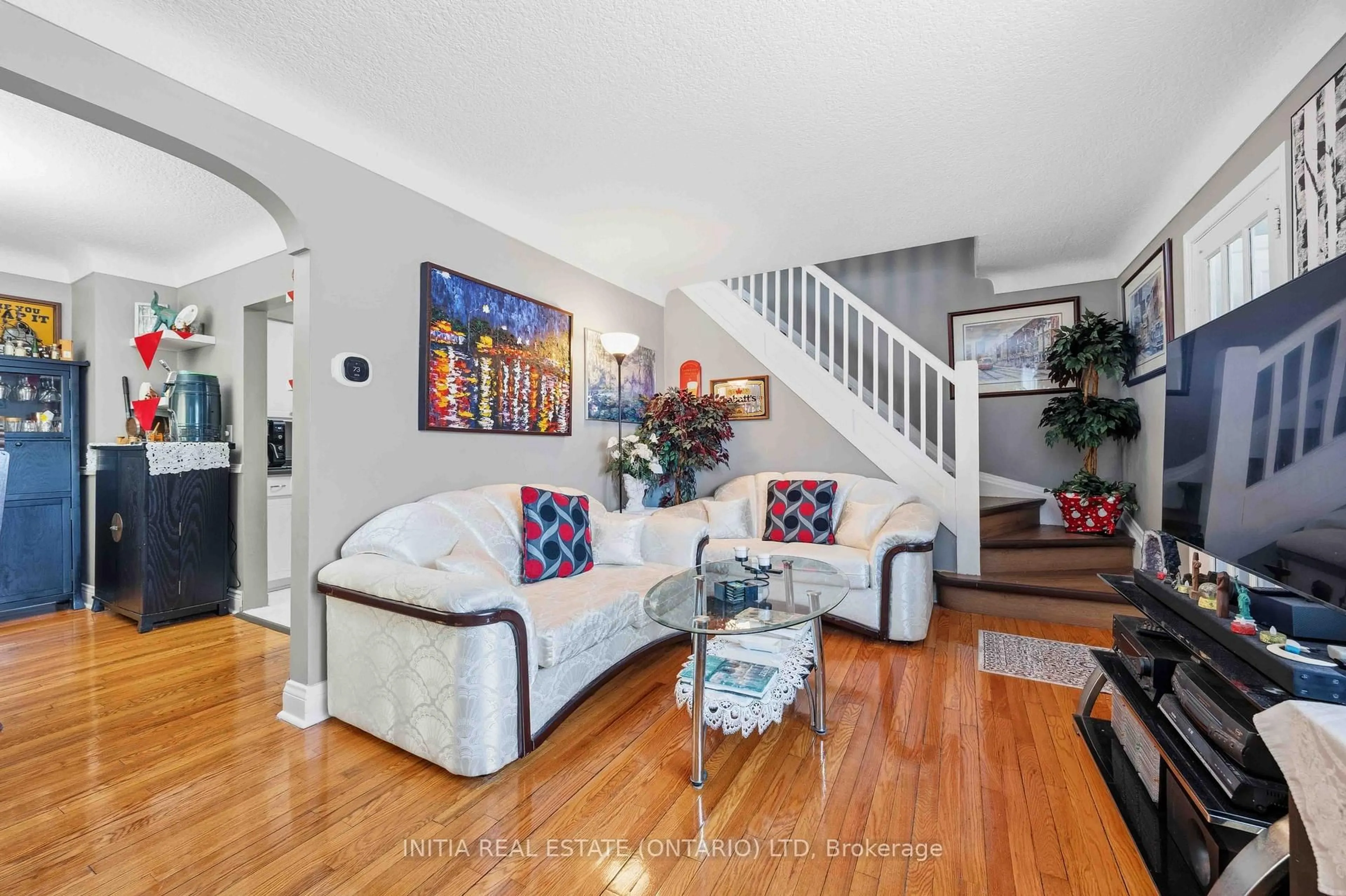 Living room with furniture, unknown for 310 Conrad St, Sarnia Ontario N7T 3K6