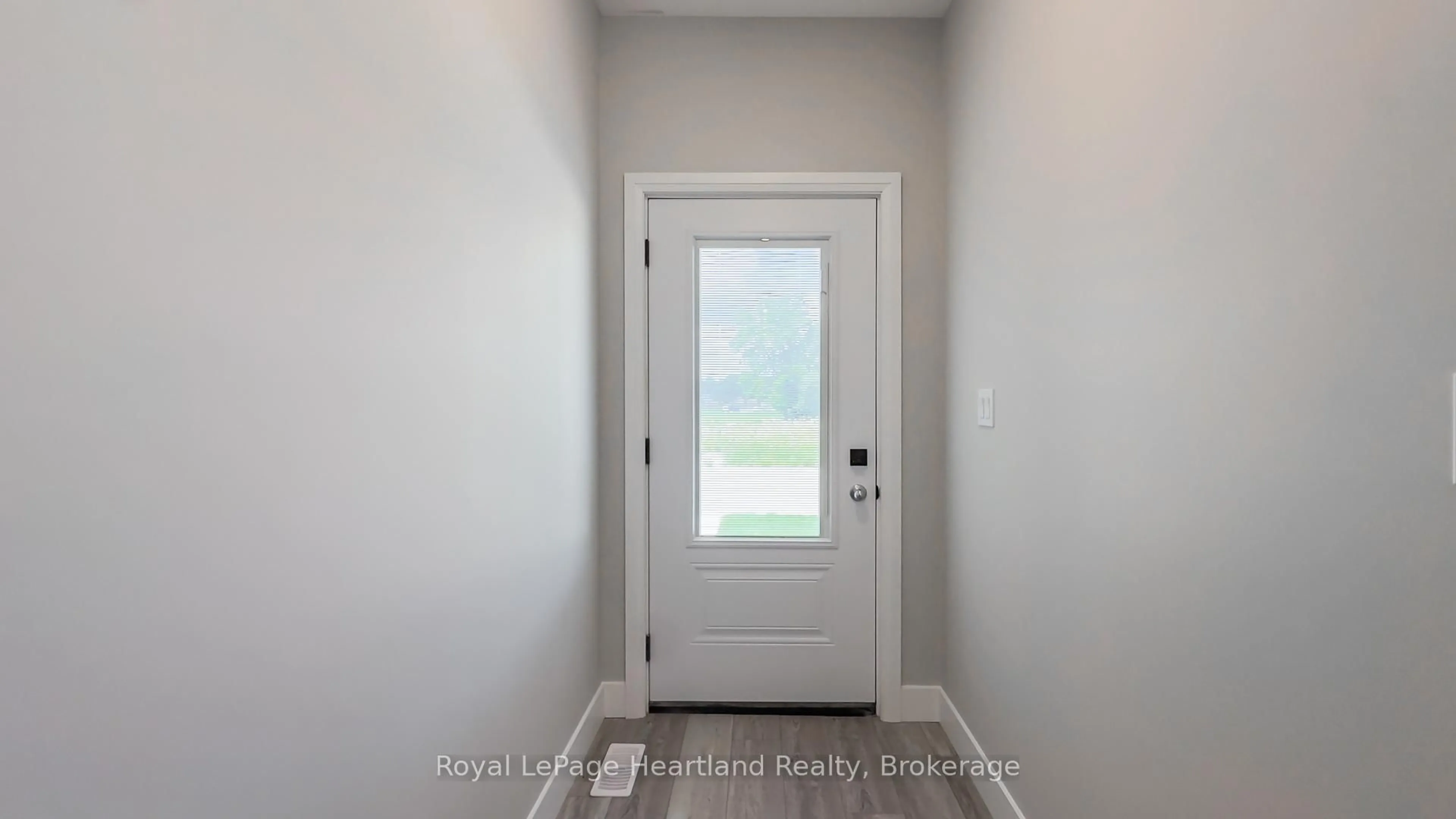Indoor entryway for 16 SILVER CREEK Rd, Huron East Ontario N0K 1W0