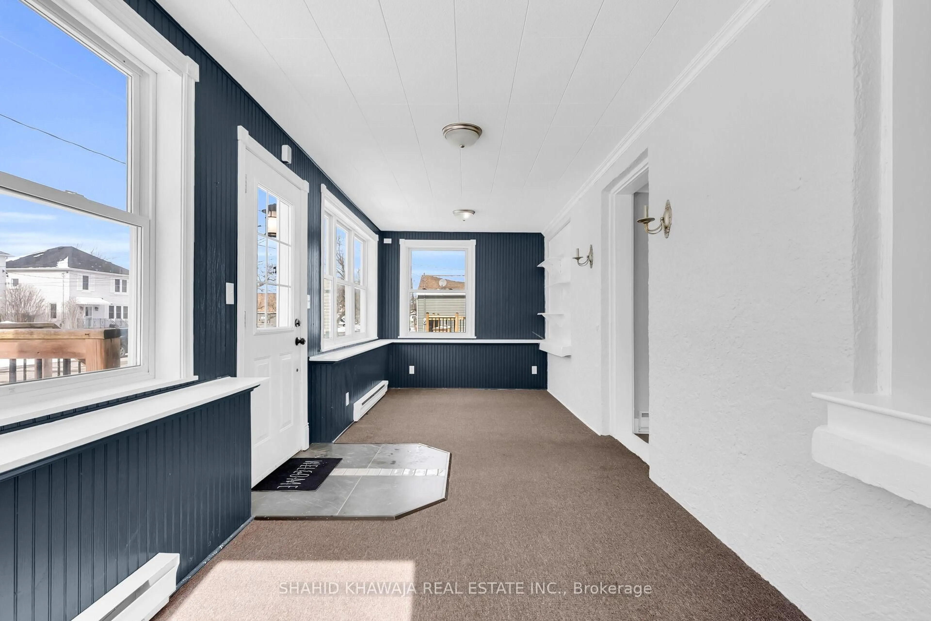 Unknown for 22 Lyons Ave, Welland Ontario L3B 1L7