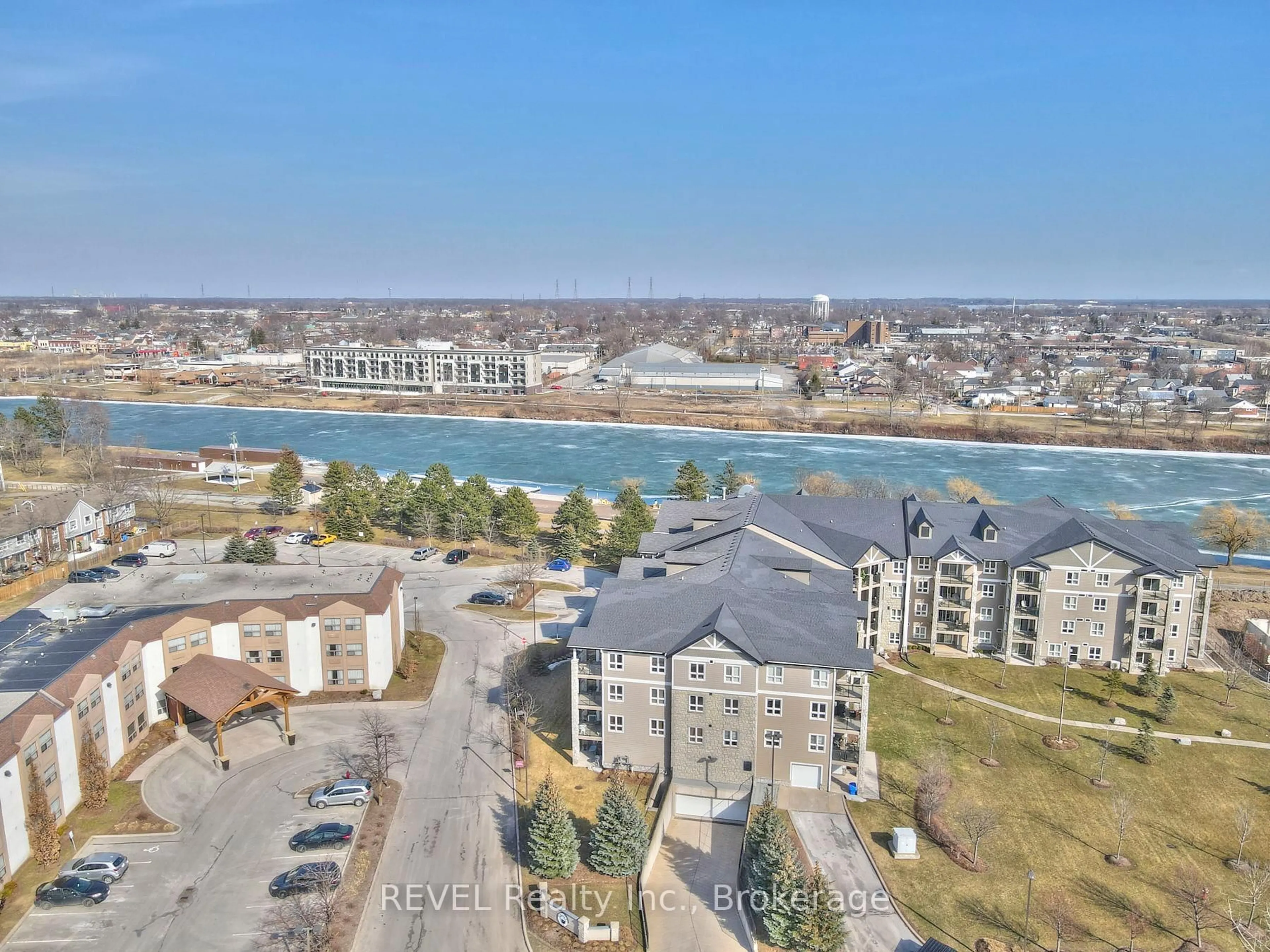 A pic from outside/outdoor area/front of a property/back of a property/a pic from drone, water/lake/river/ocean view for 330 Prince Charles South Dr #1318, Welland Ontario L3C 7B3