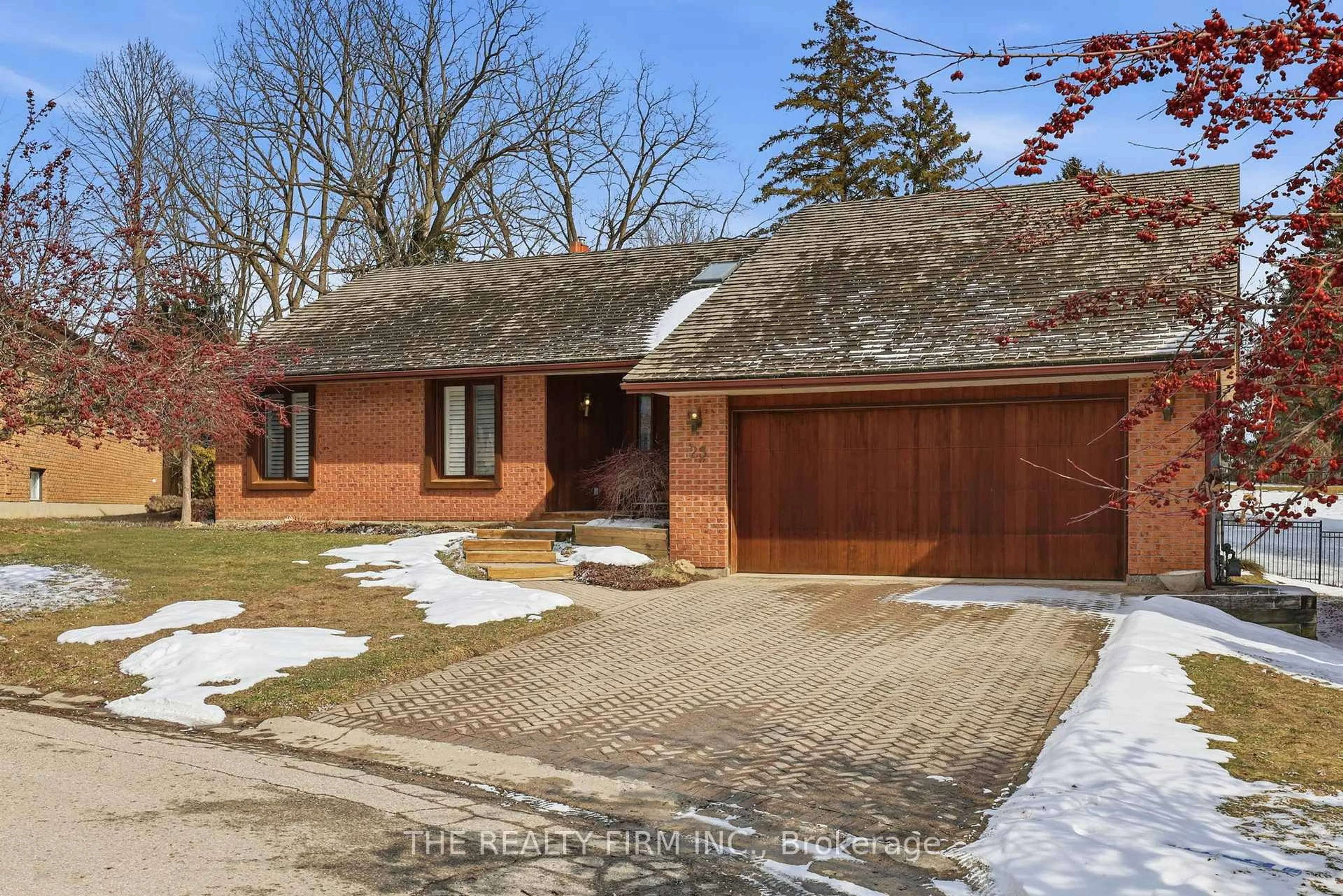 Unknown for 23 Stirrup Crt, London North Ontario N6G 3T8