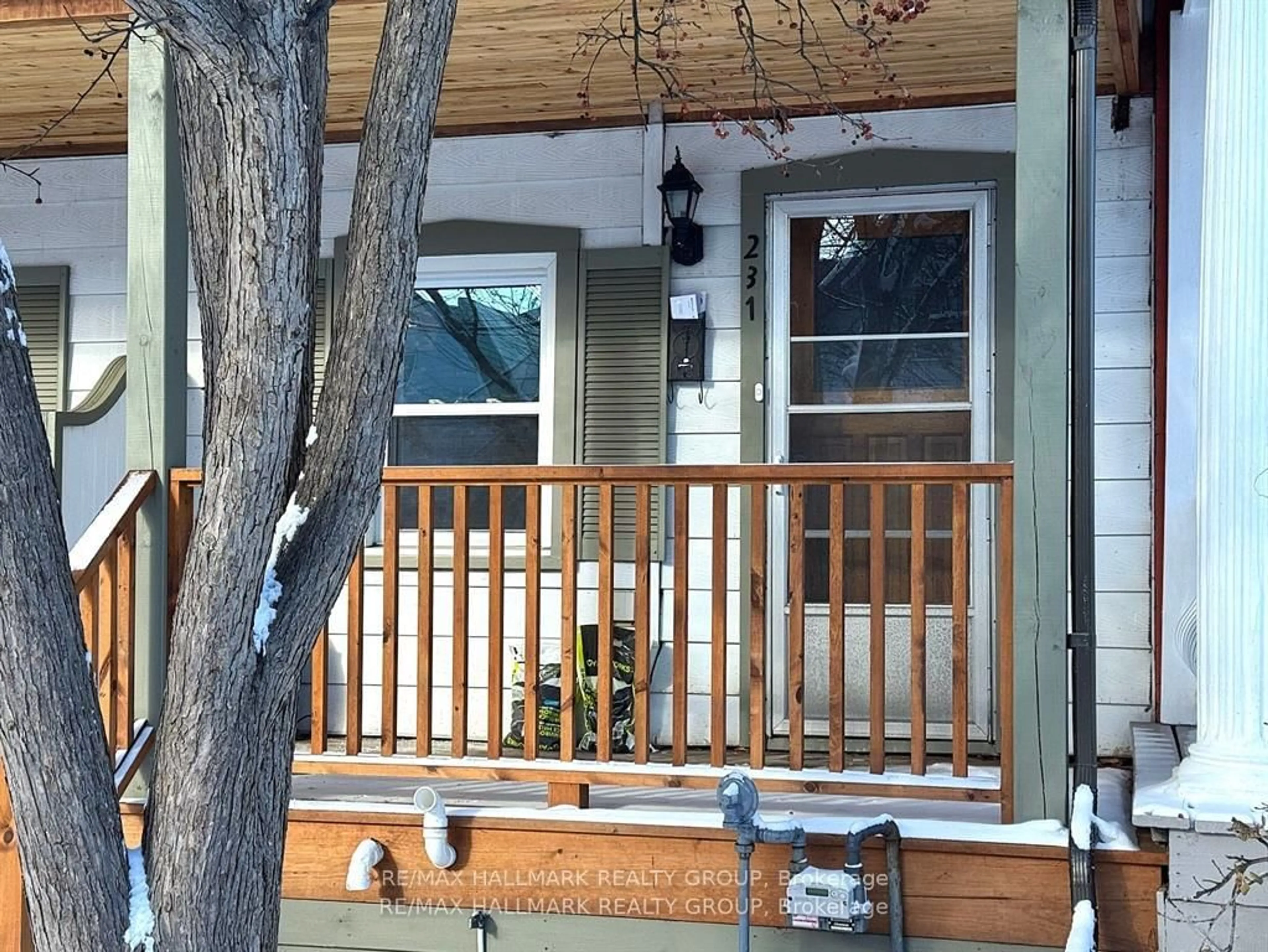 Unknown for 231 St Andrew St, Ottawa Ontario K1N 5G5