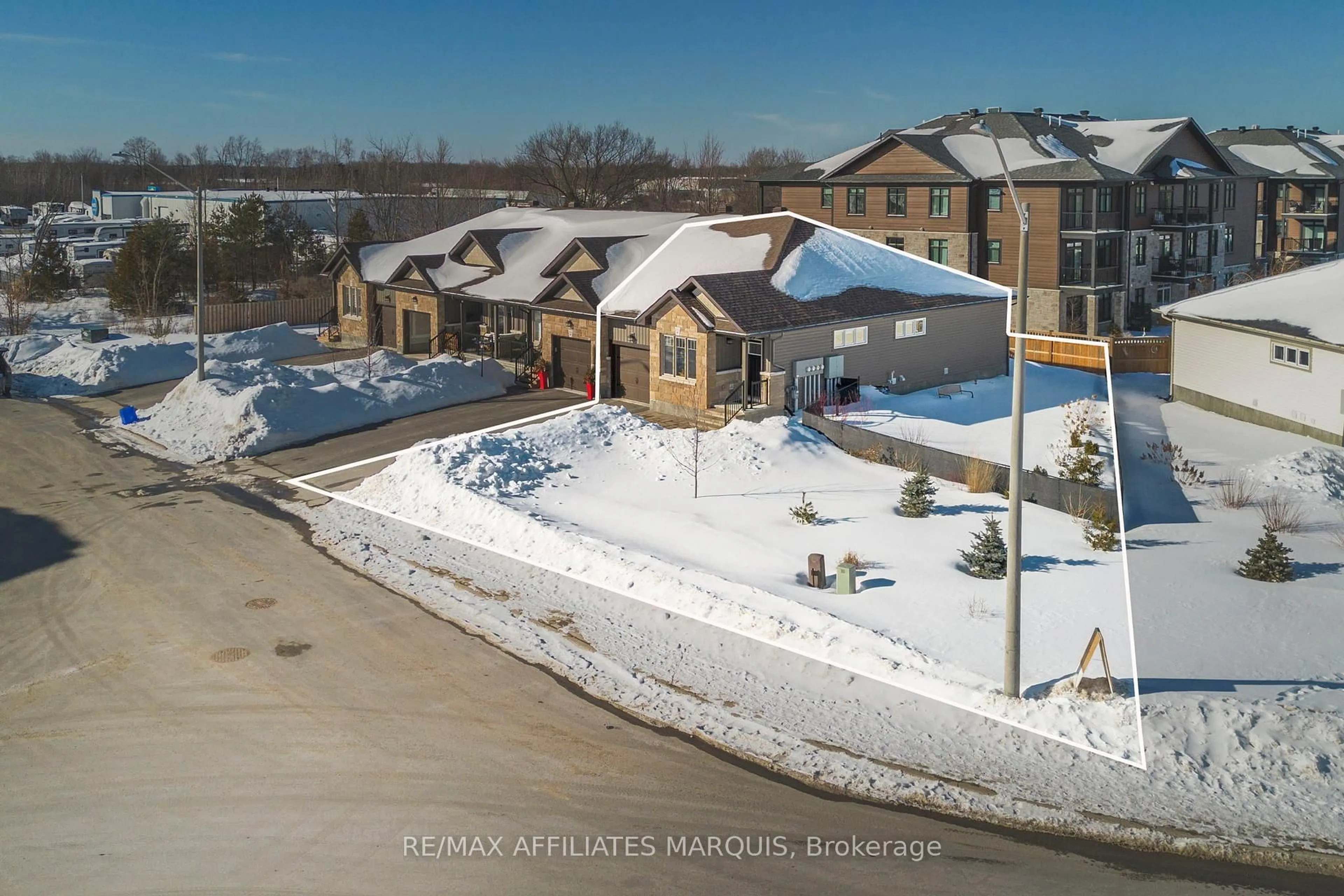 A pic from outside/outdoor area/front of a property/back of a property/a pic from drone, unknown for 182 Ferrara Dr, Smiths Falls Ontario K7A 0A2