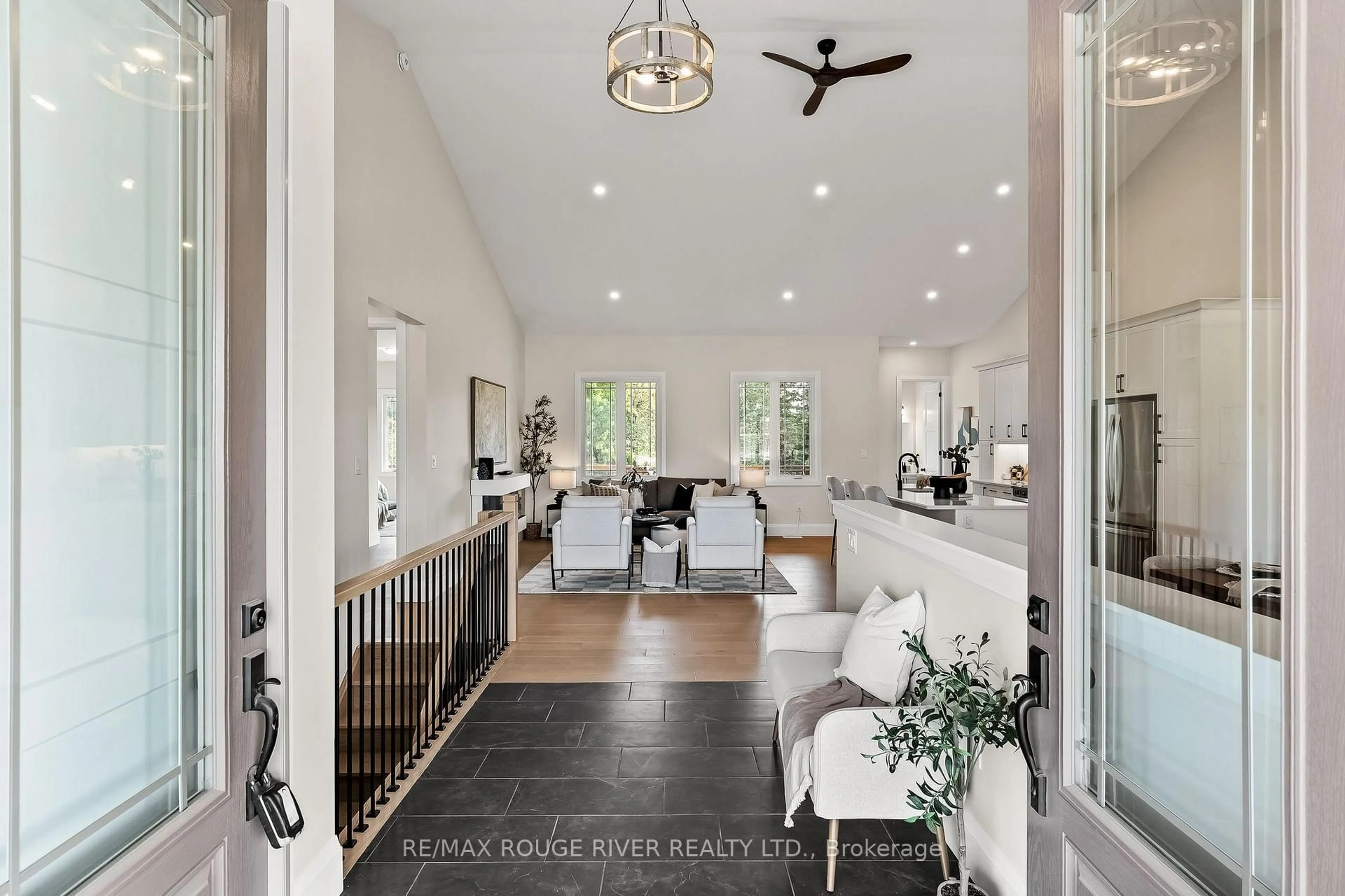 Indoor entryway for 8 CAMERON Crt, Cavan Monaghan Ontario L0A 1C0