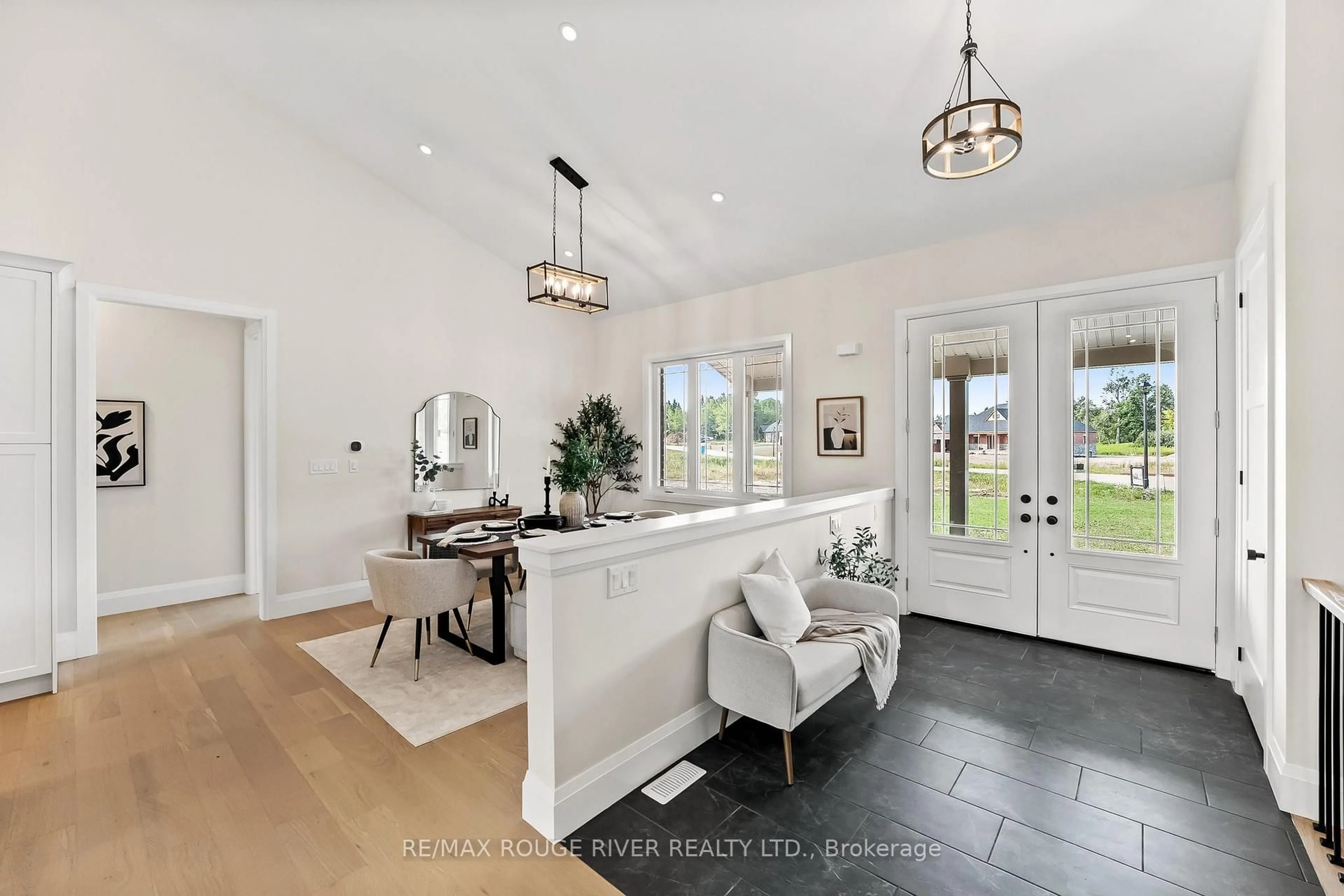 Indoor entryway for 8 CAMERON Crt, Cavan Monaghan Ontario L0A 1C0