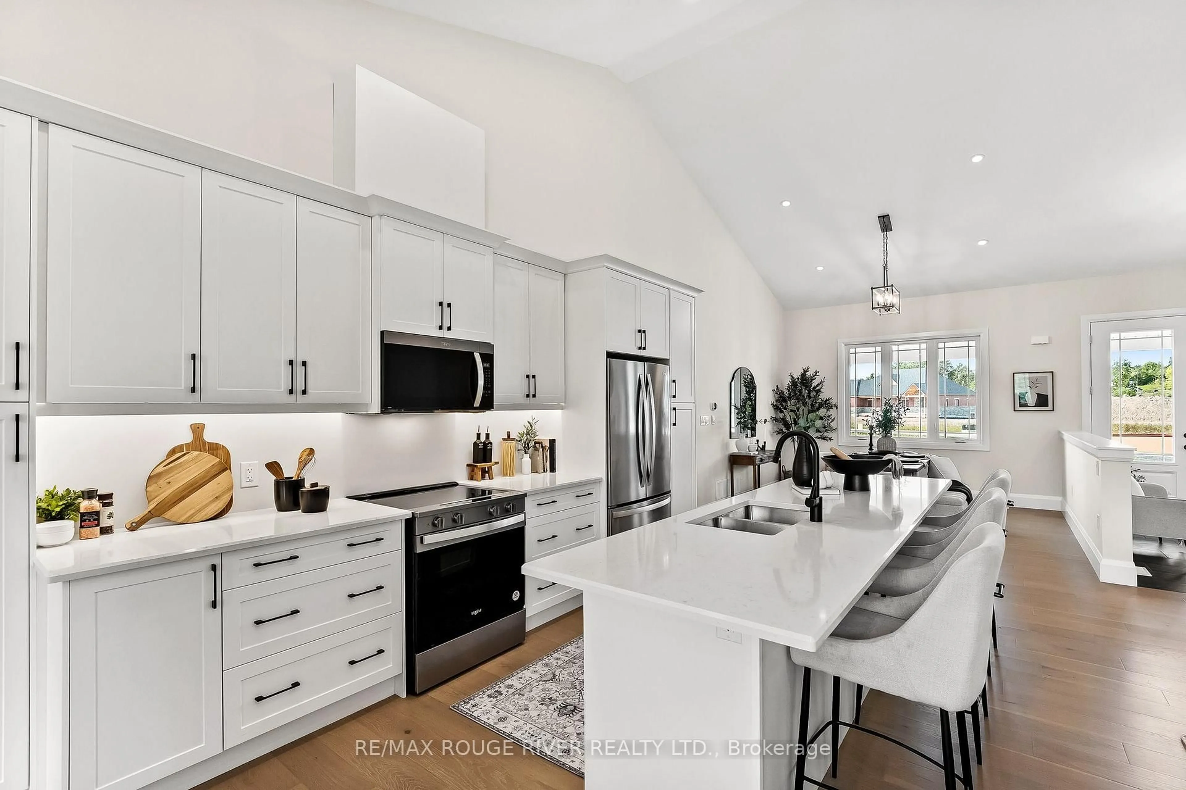 Open concept kitchen, unknown for 8 CAMERON Crt, Cavan Monaghan Ontario L0A 1C0