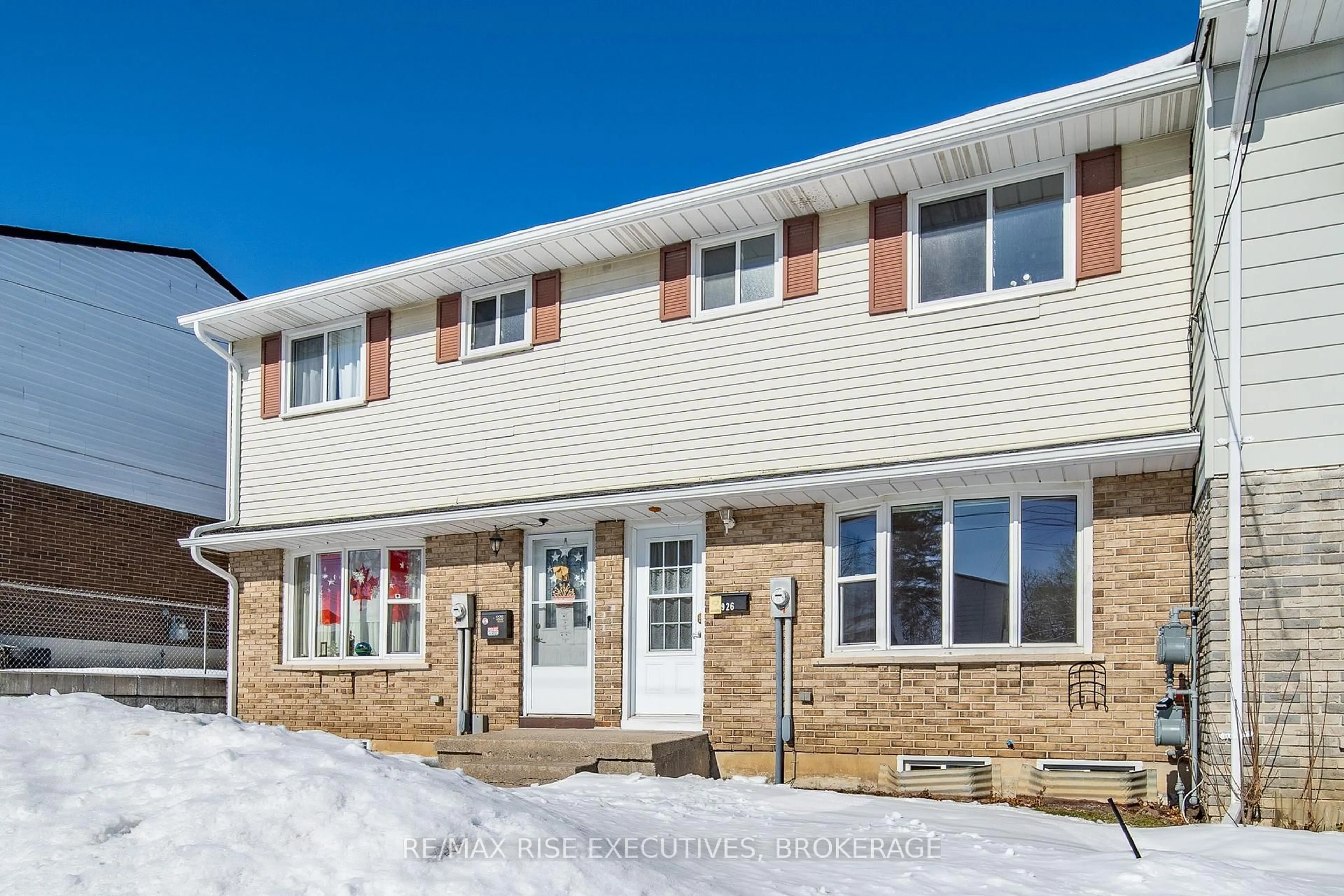 Unknown for 926 Amberdale Cres, Kingston Ontario K7M 6V1