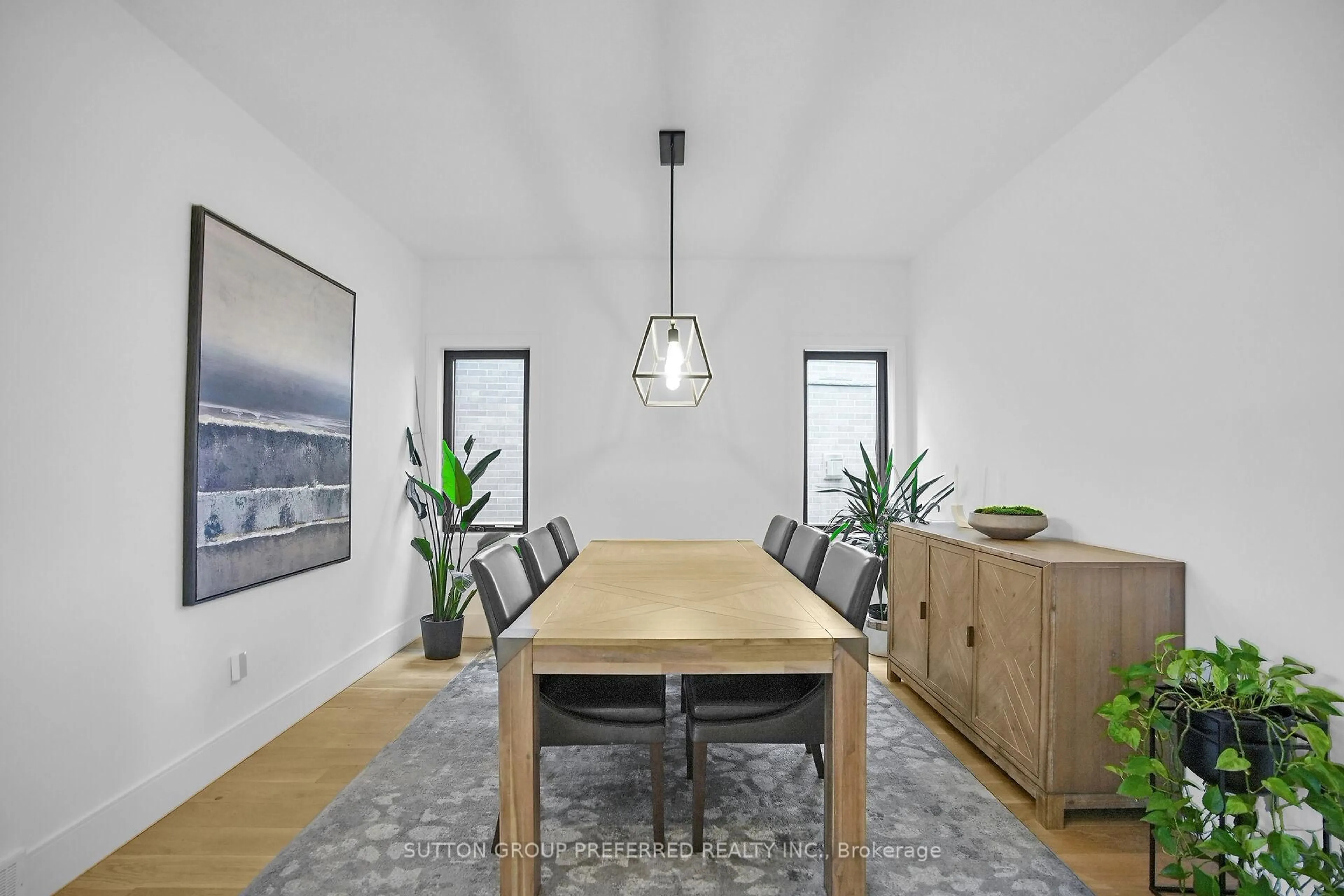 Dining room, unknown for 1928 Trailsway Dr, London South Ontario N6K 0K7