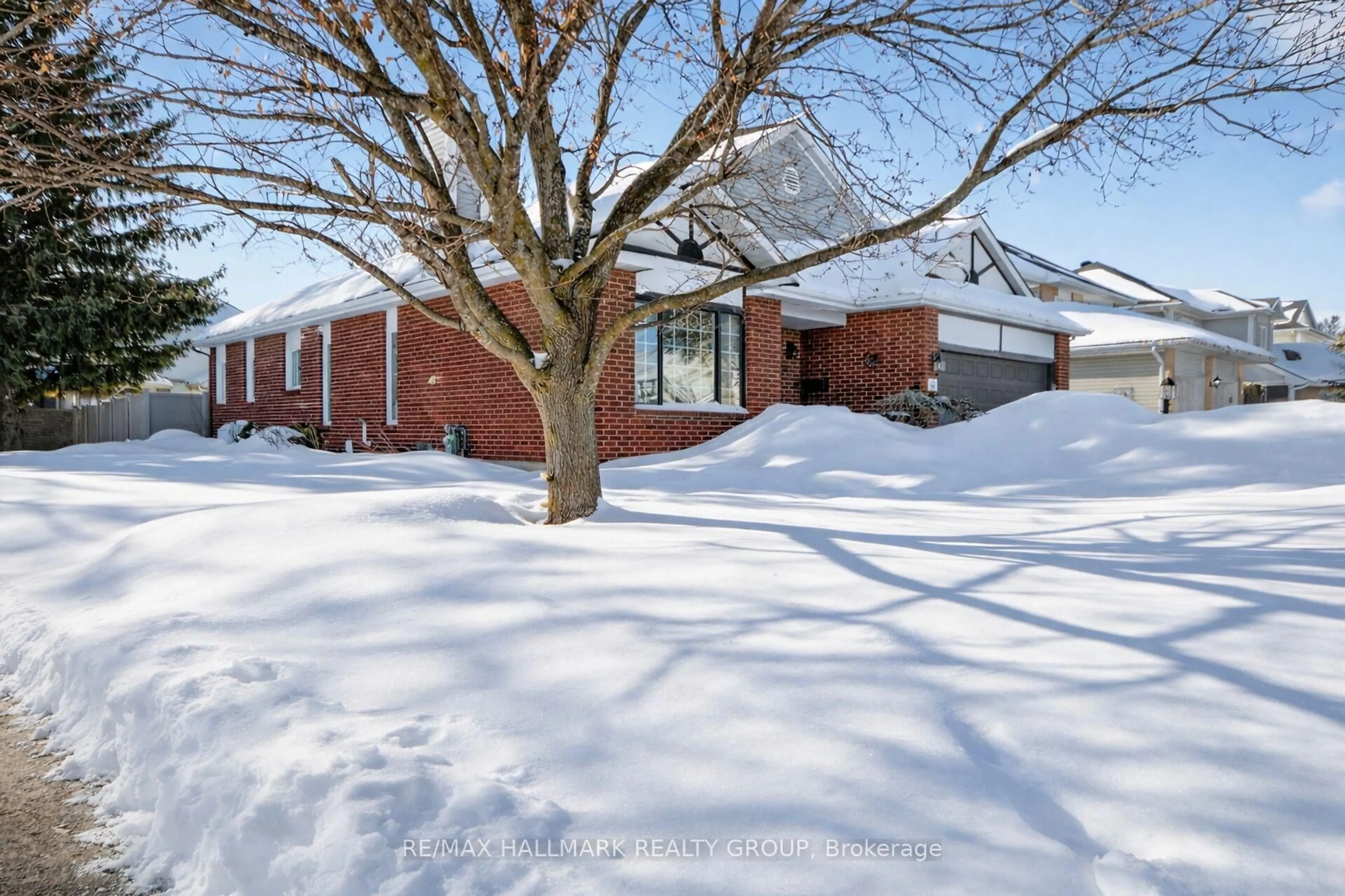 Unknown for 52 Bramblewood Cres, Kanata Ontario K1T 3G2