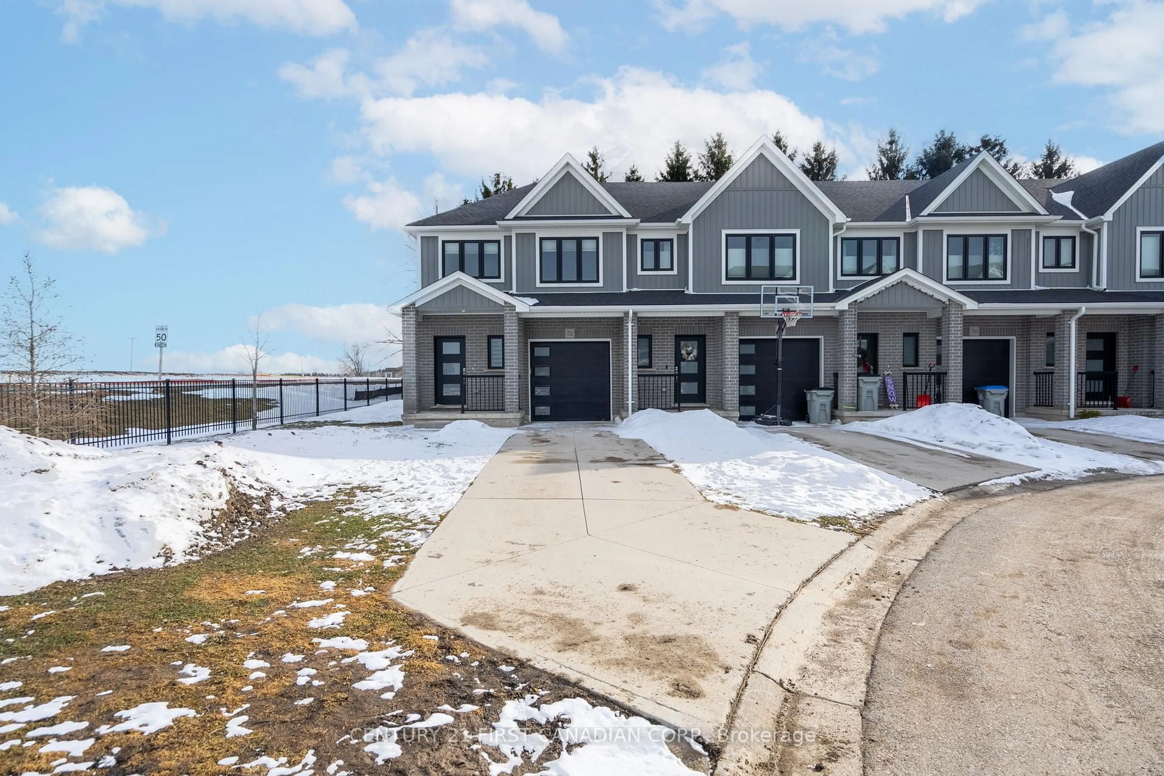 A pic from outside/outdoor area/front of a property/back of a property/a pic from drone, water/lake/river/ocean view for 1 Miller Dr #52, Lucan Biddulph Ontario N0M 2J0
