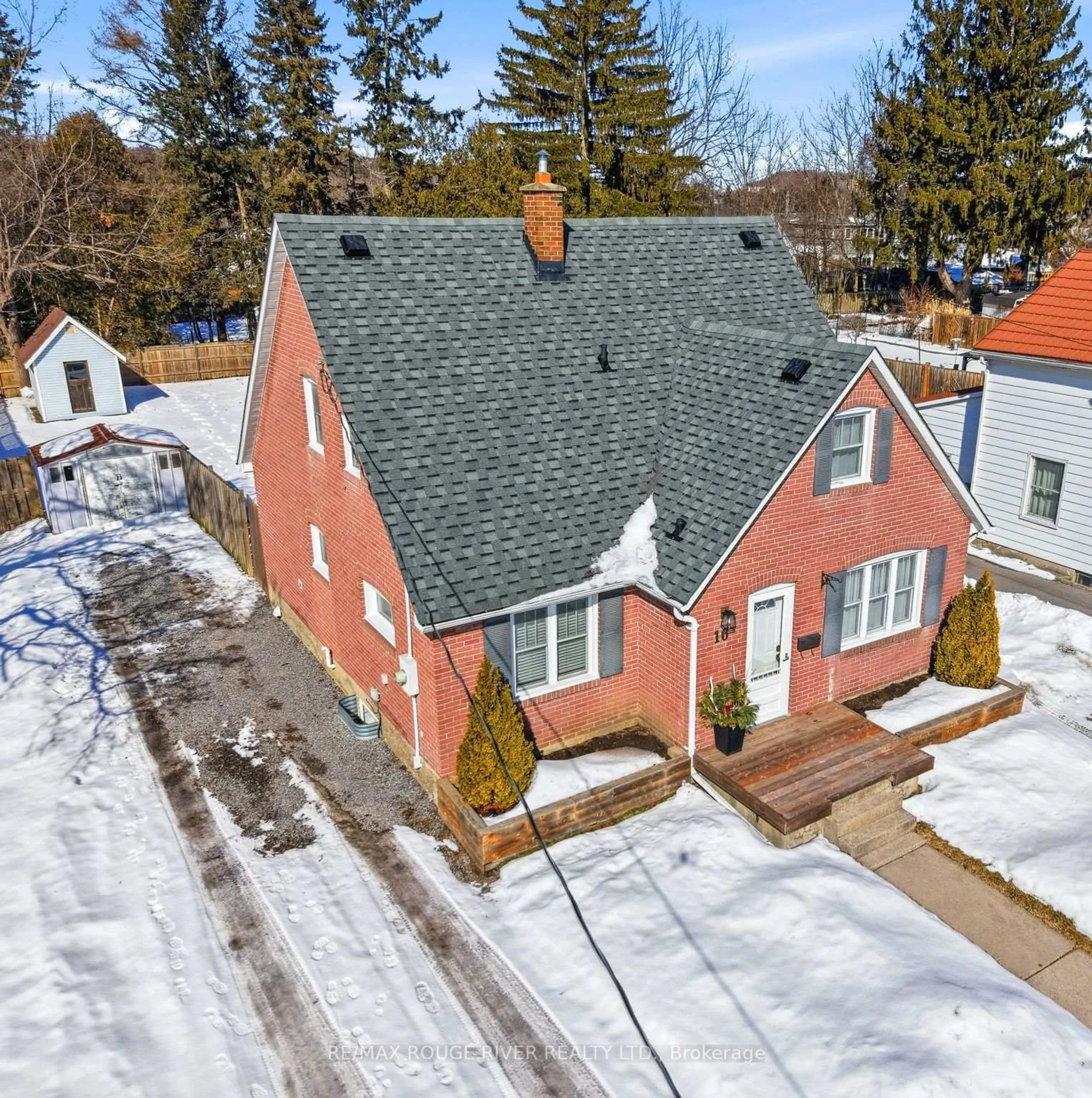A pic from outside/outdoor area/front of a property/back of a property/a pic from drone, street for 16 MARGARET St, Port Hope Ontario L1A 1Y3
