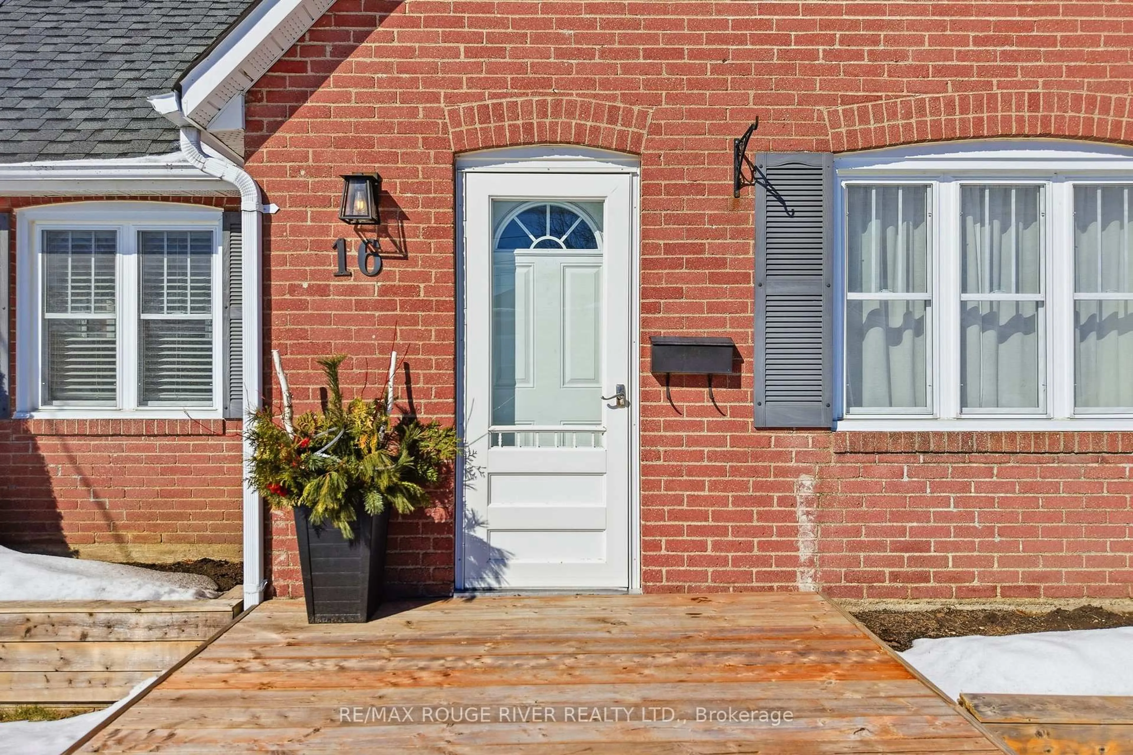 Home with brick exterior material, street for 16 MARGARET St, Port Hope Ontario L1A 1Y3
