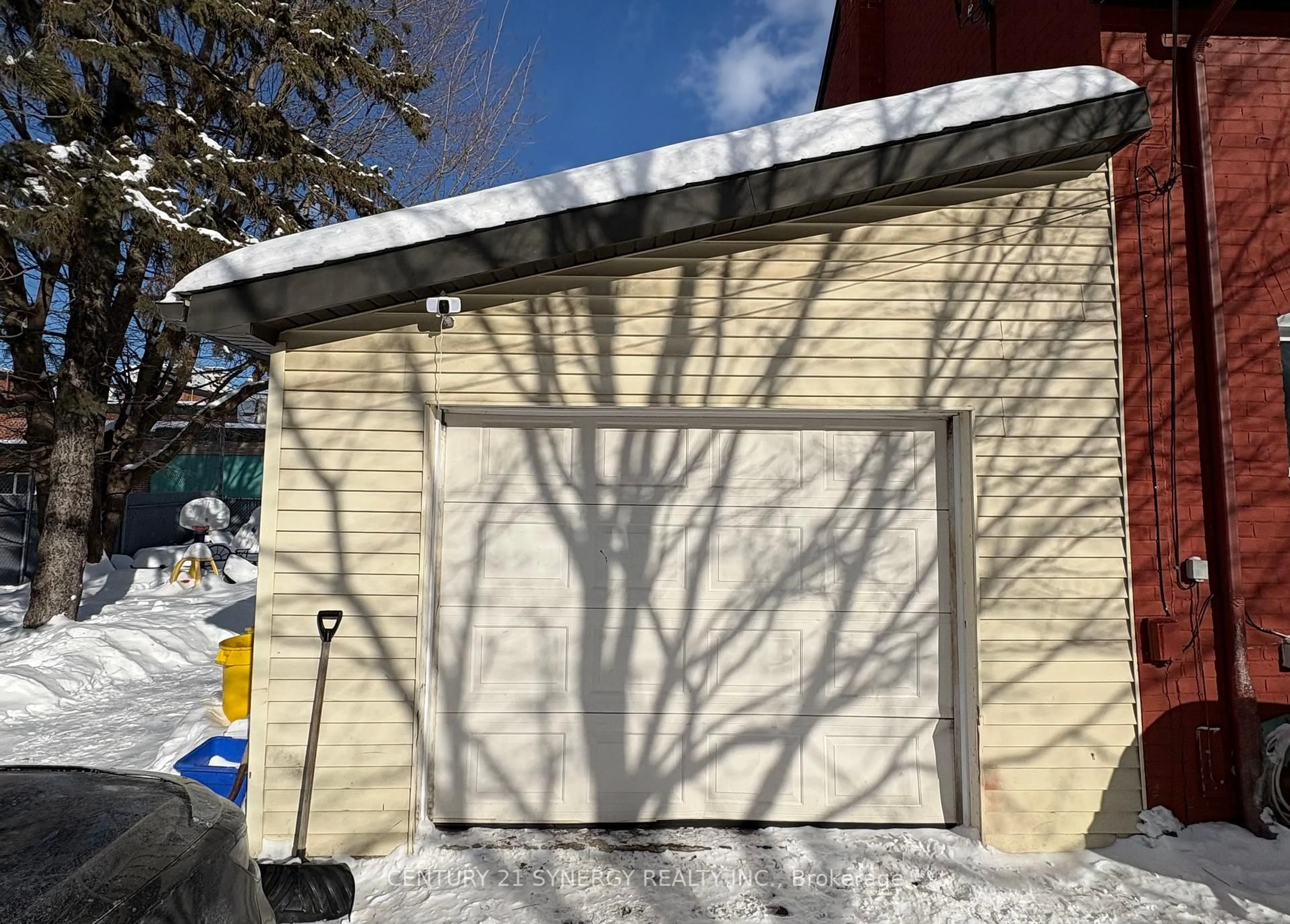 Shed for 197-199-201 Mary St, Pembroke Ontario K8A 5V7