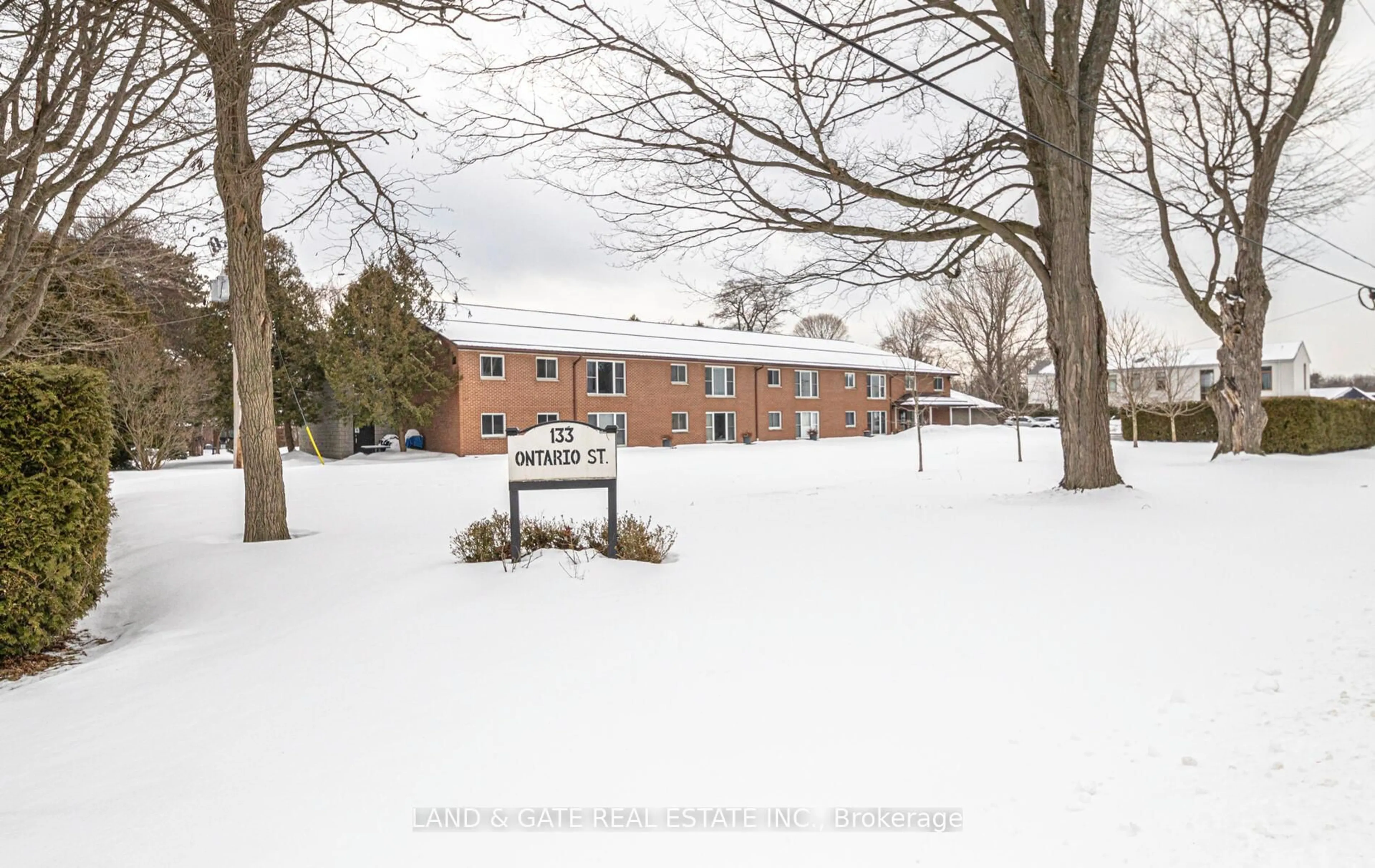 Patio, street for 133 Ontario St #208, Cobourg Ontario K9A 3B4