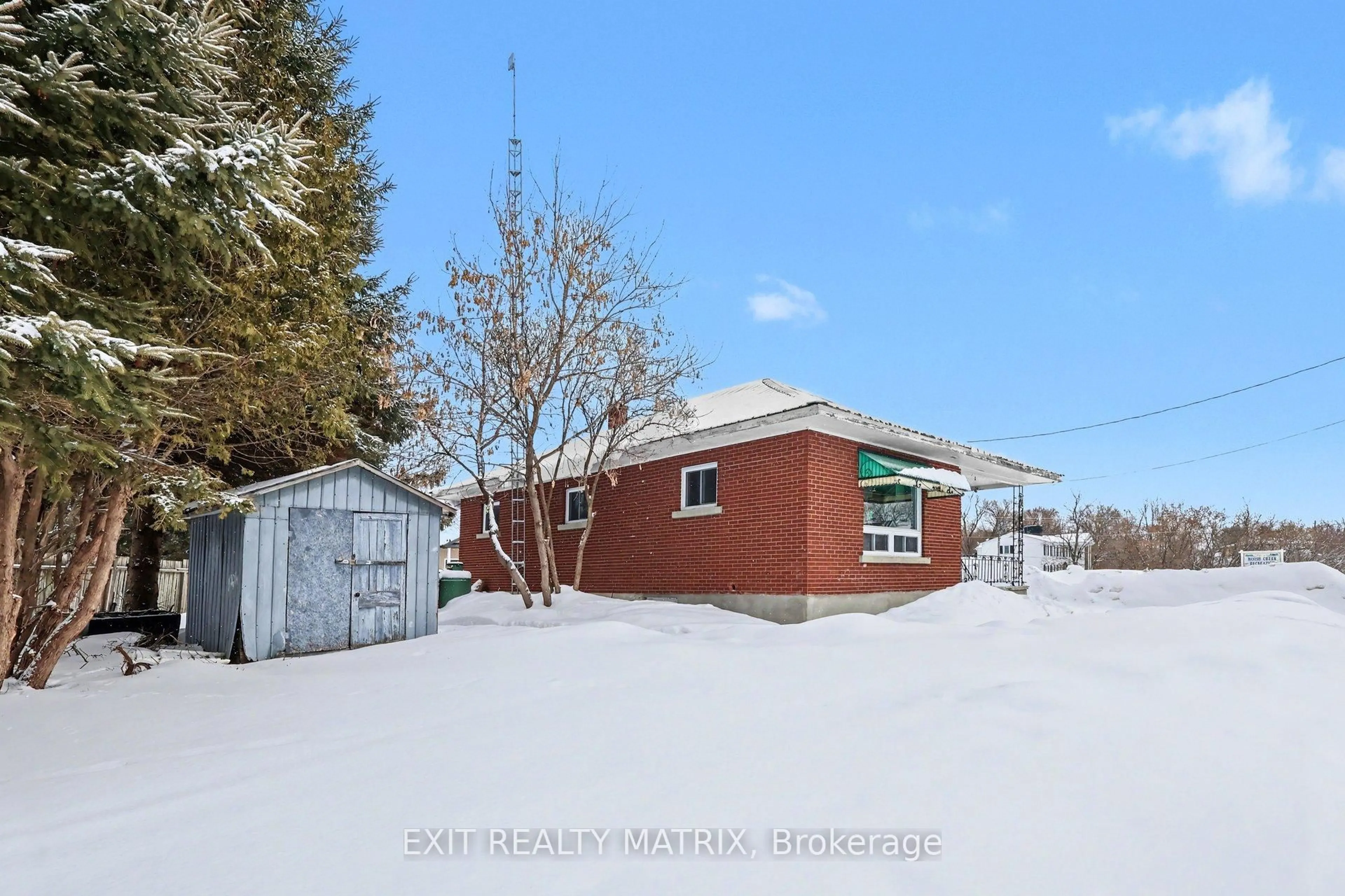 A pic from outside/outdoor area/front of a property/back of a property/a pic from drone, mountain view for 2 St Polycarp St, North Stormont Ontario K0C 1W0