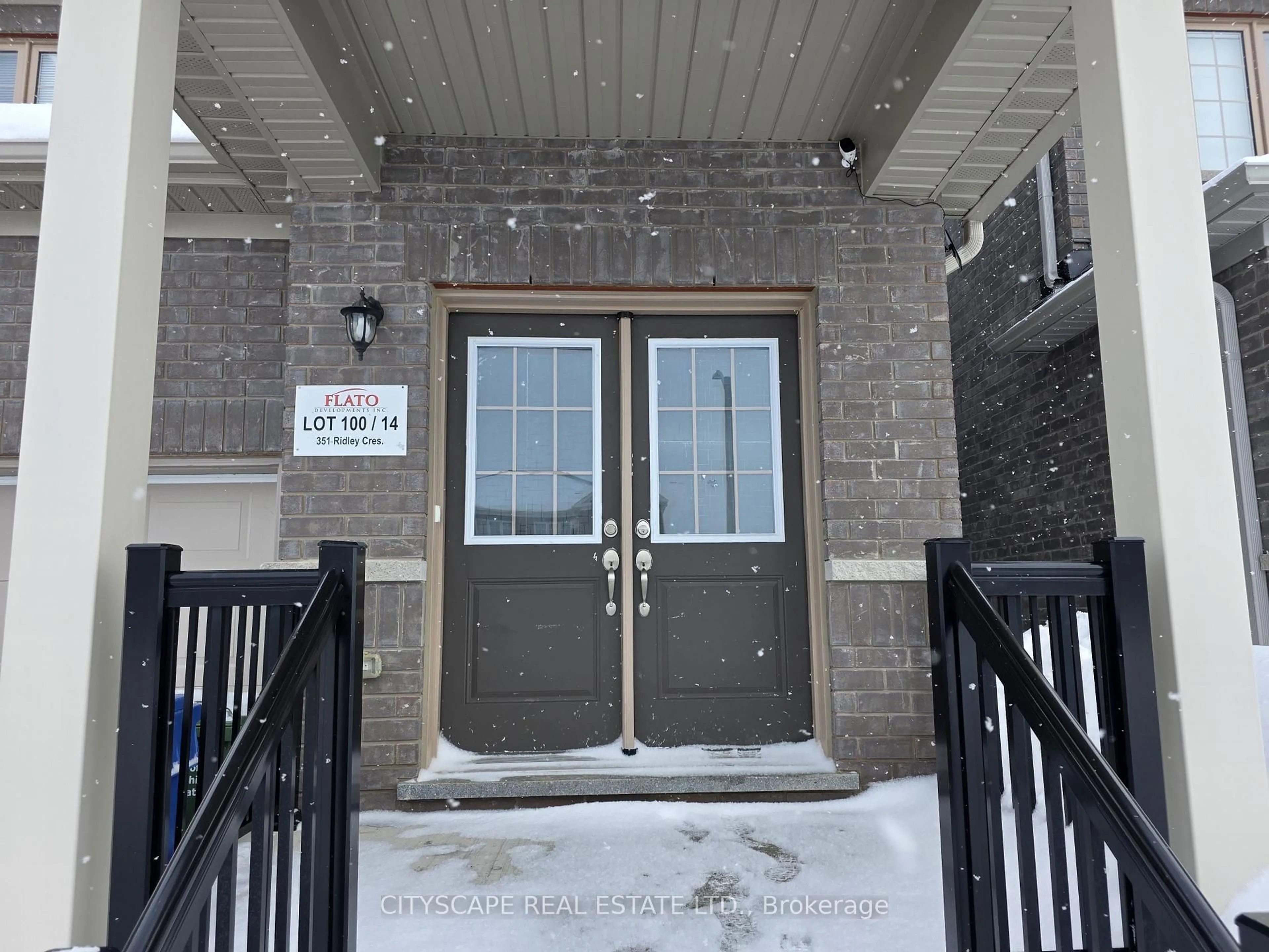 Indoor entryway for 351 Ridley Cres, Southgate Ontario N0C 1B0