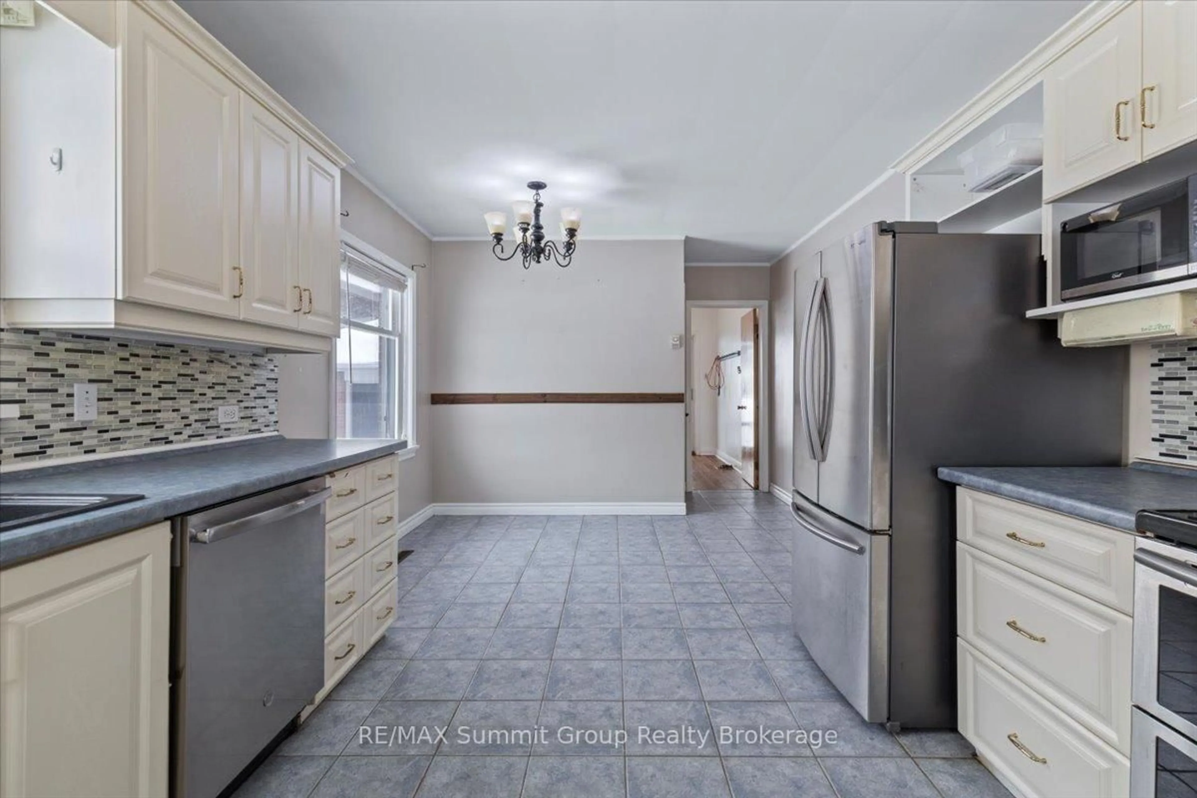 Unknown for 45 Toronto Rd, Grey Highlands Ontario N0C 1E0