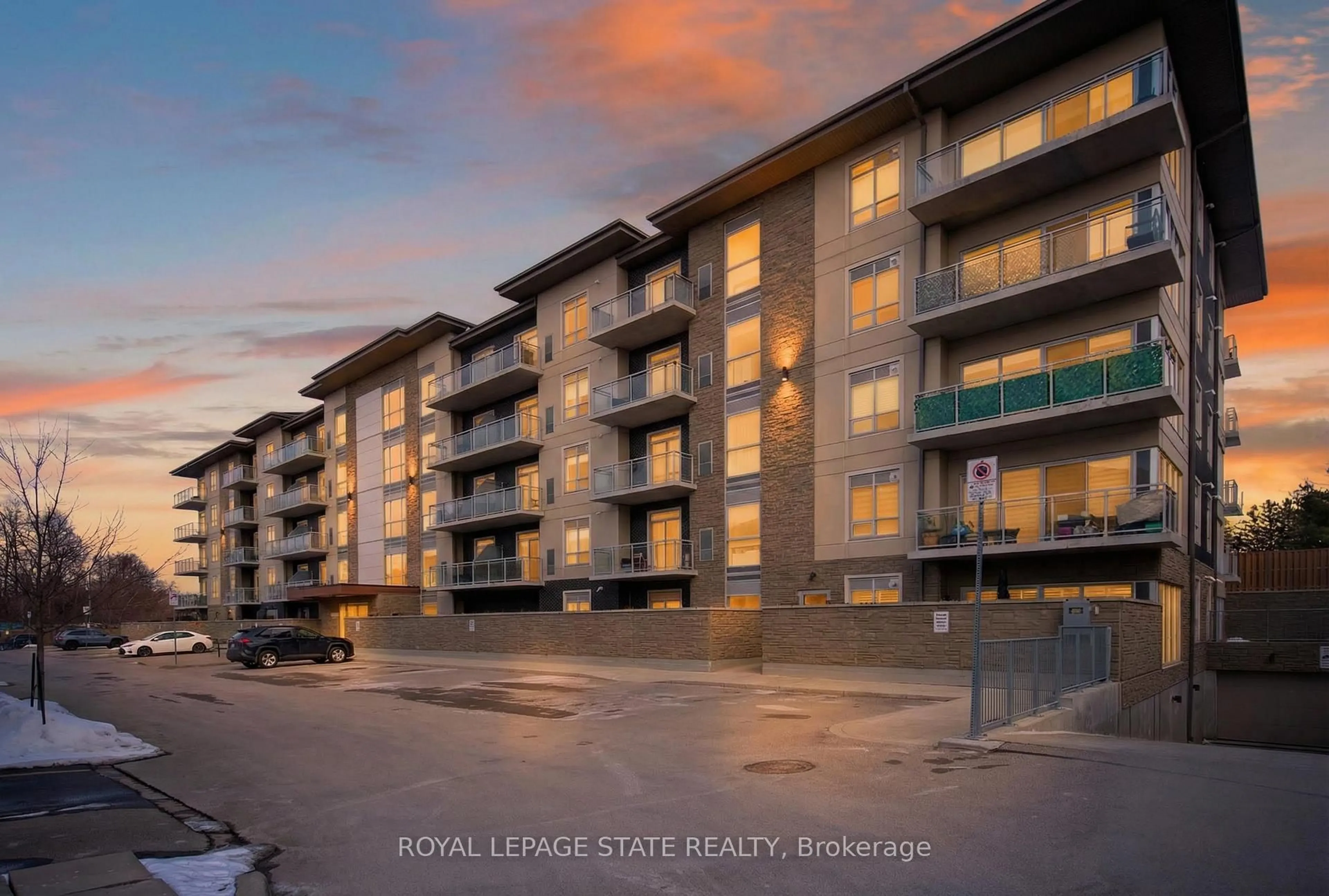 Unknown for 16 Markle Cres #509, Hamilton Ontario L9G 0H4