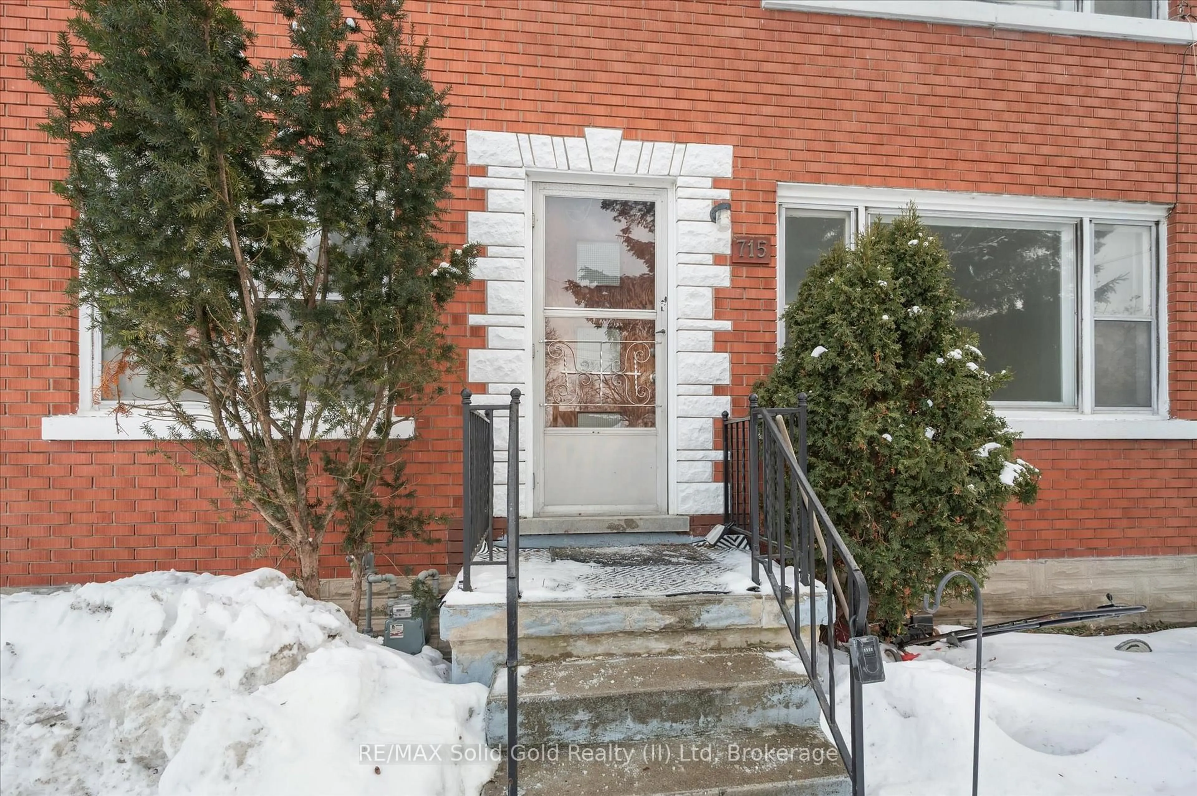 Unknown for 715 Frederick St, Kitchener Ontario N2B 2B3