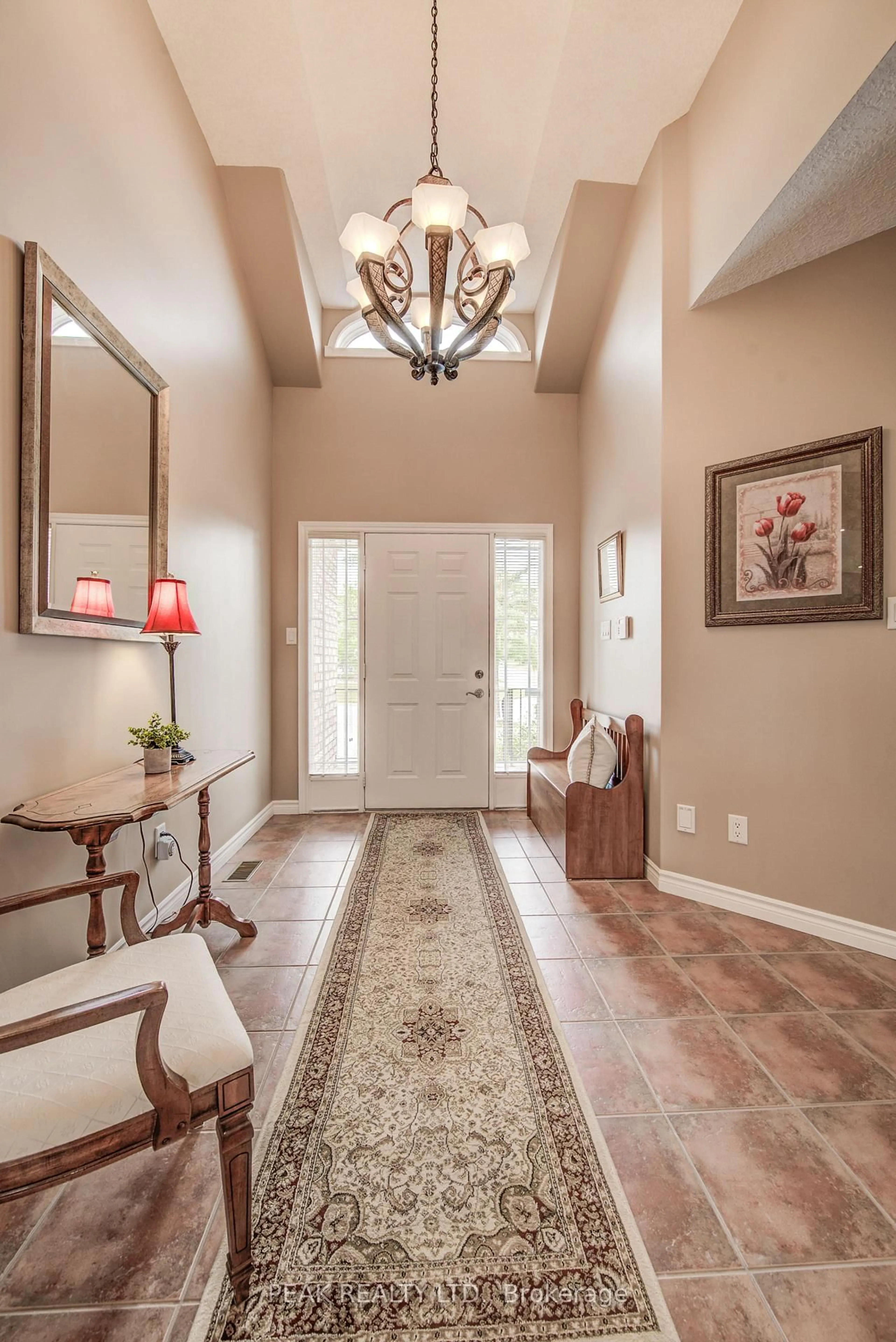 Indoor entryway for 116 Stonecroft Way, Wilmot Ontario N3A 4L6