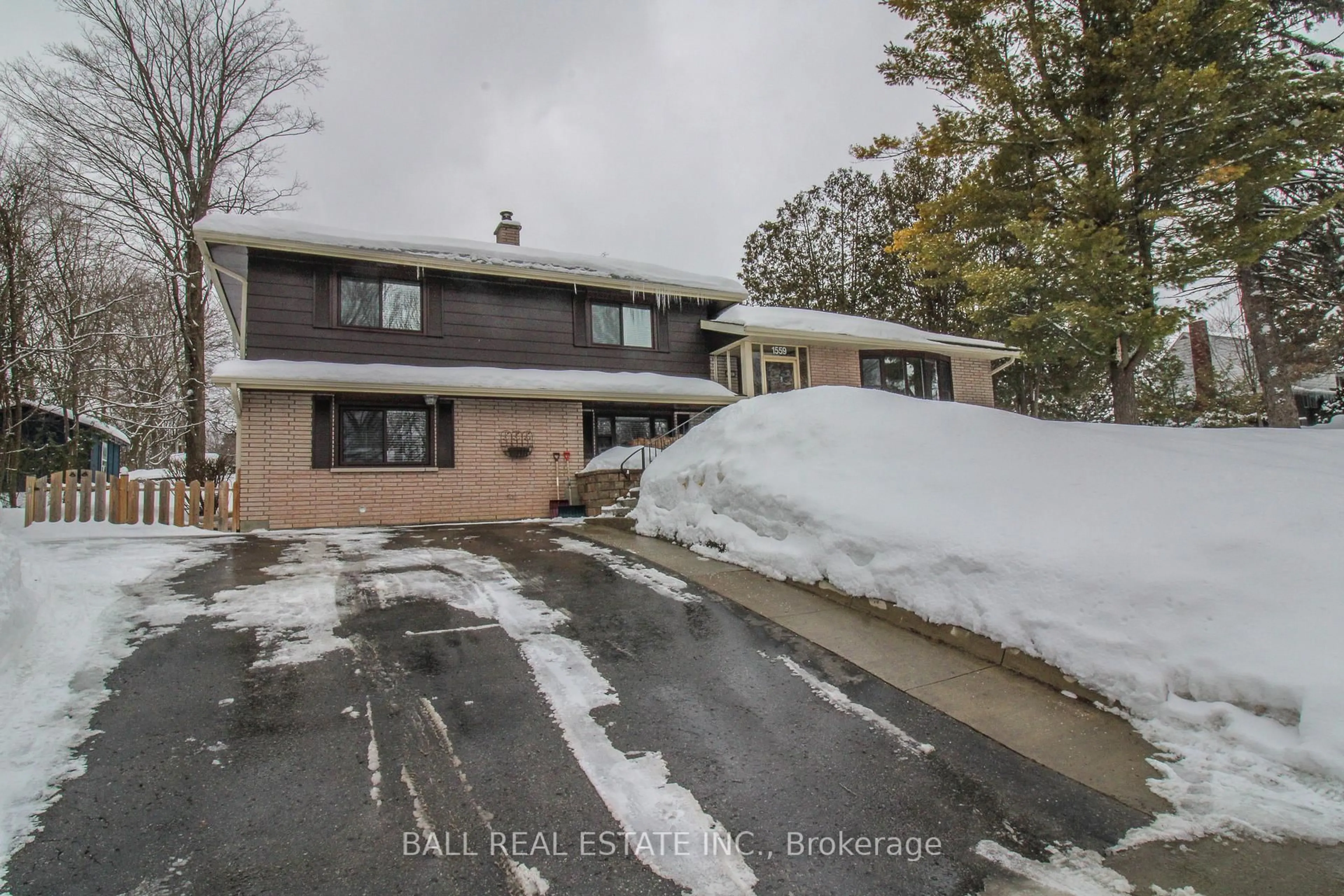 Unknown for 1559 Westbrook Dr, Peterborough Ontario K9J 6R6