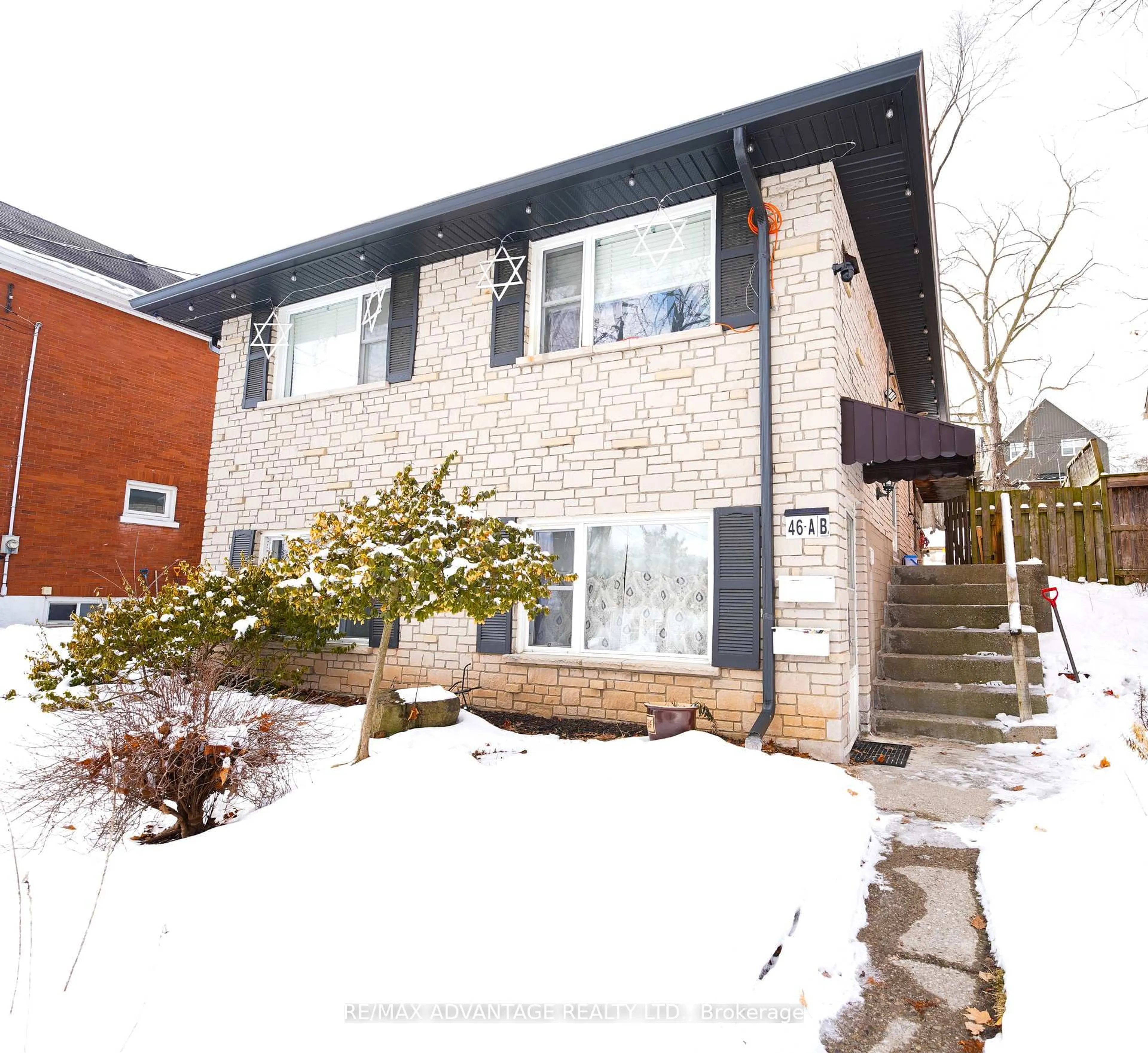 Home with brick exterior material, street for 46 Forest Rd, Cambridge Ontario N1S 3B5