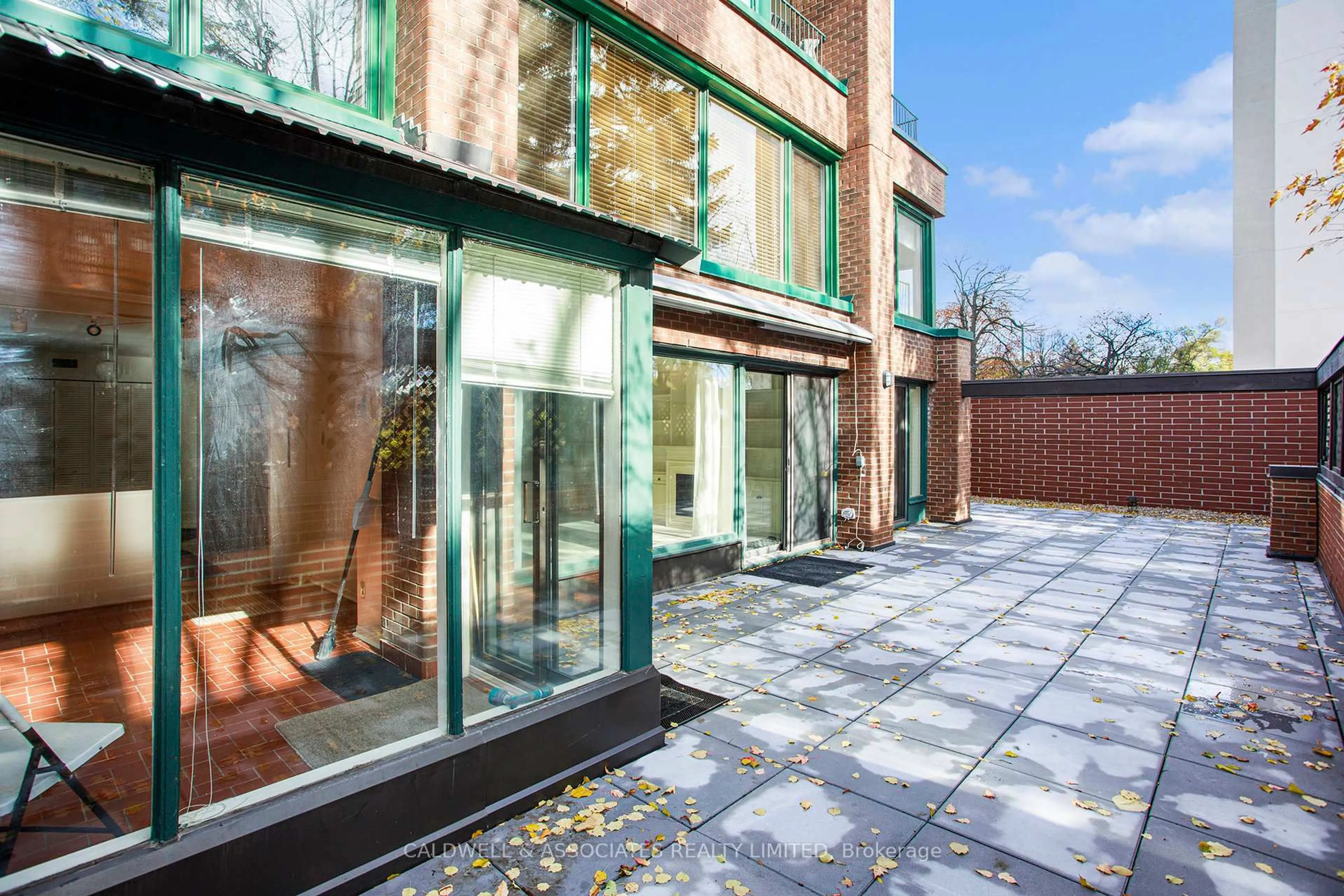 Patio, building for 140 Rideau Terr #1, Ottawa Ontario K1M 0Z2