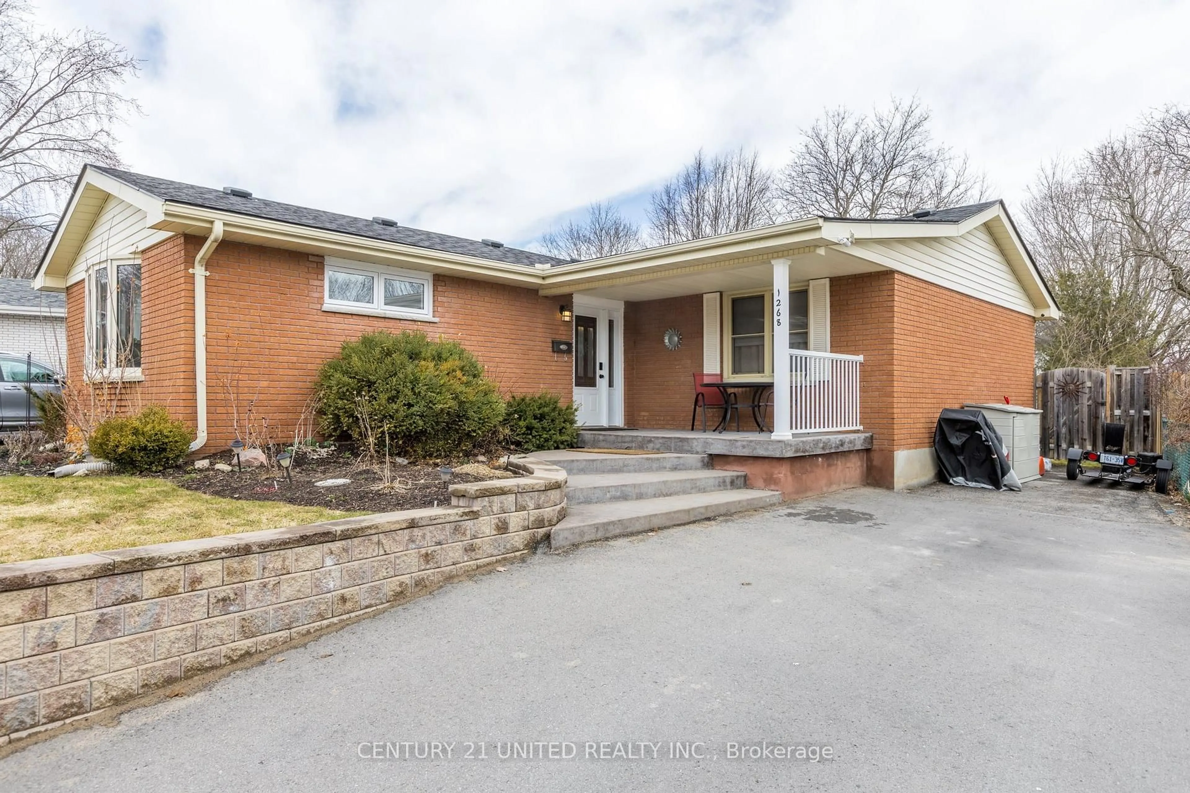 Home with brick exterior material, street for 1268 Hopewell Ave, Peterborough Ontario K9H 6T3