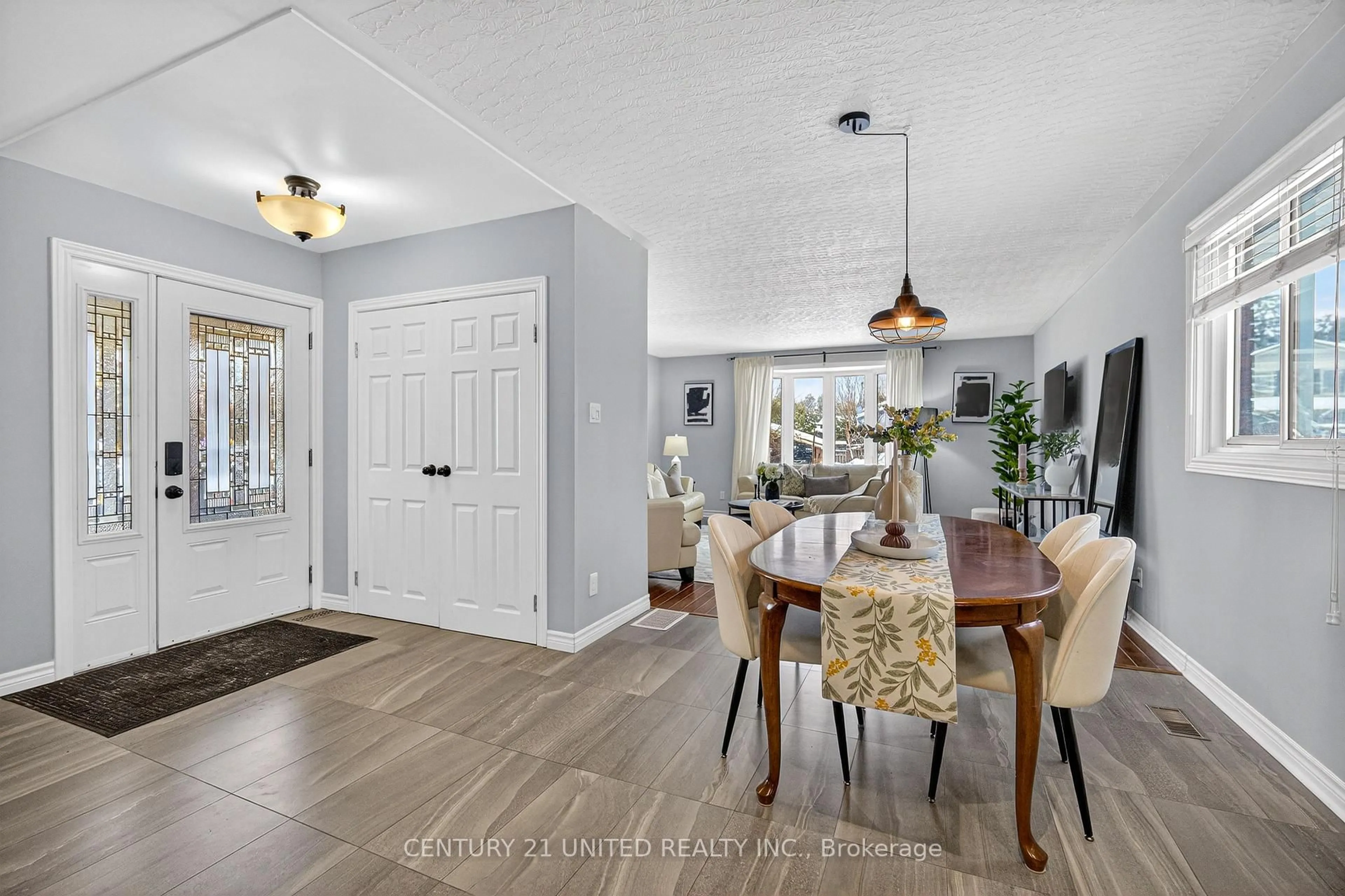 Unknown for 1268 Hopewell Ave, Peterborough Ontario K9H 6T3