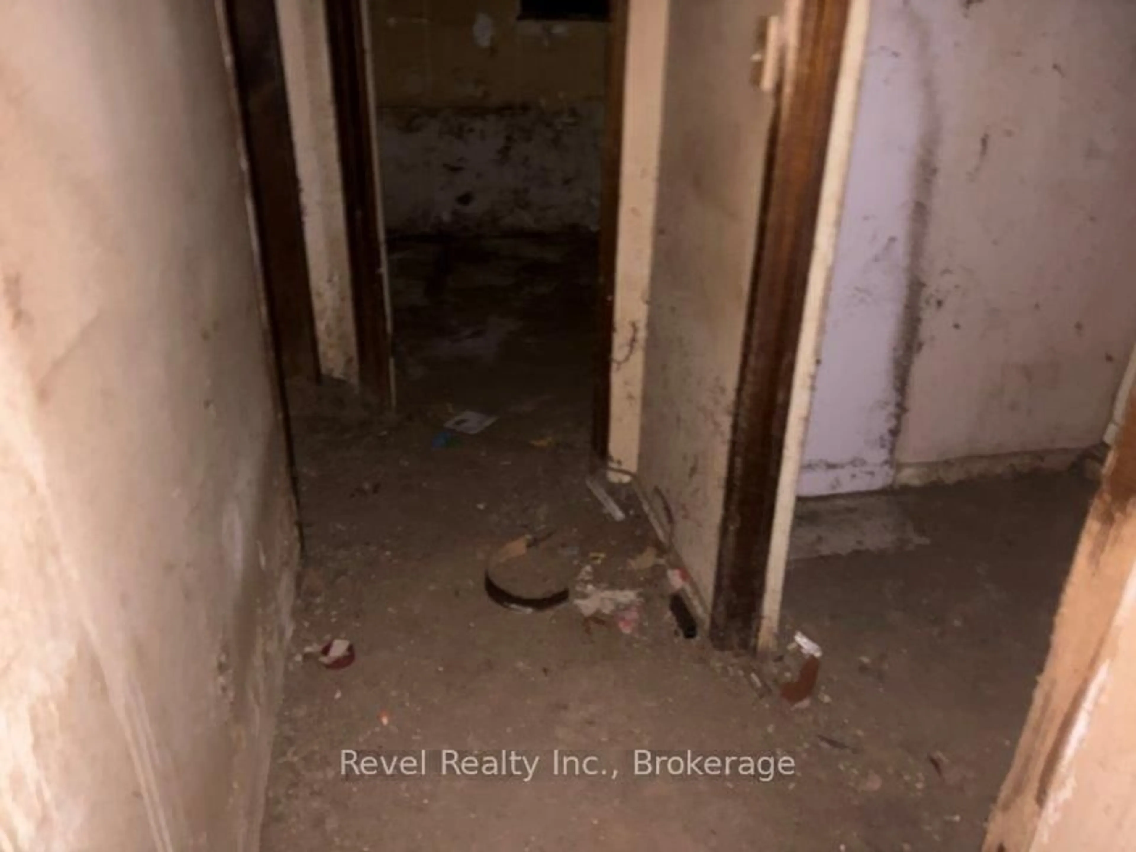 A pic of a room for 555 19th St, Owen Sound Ontario N4K 6B3