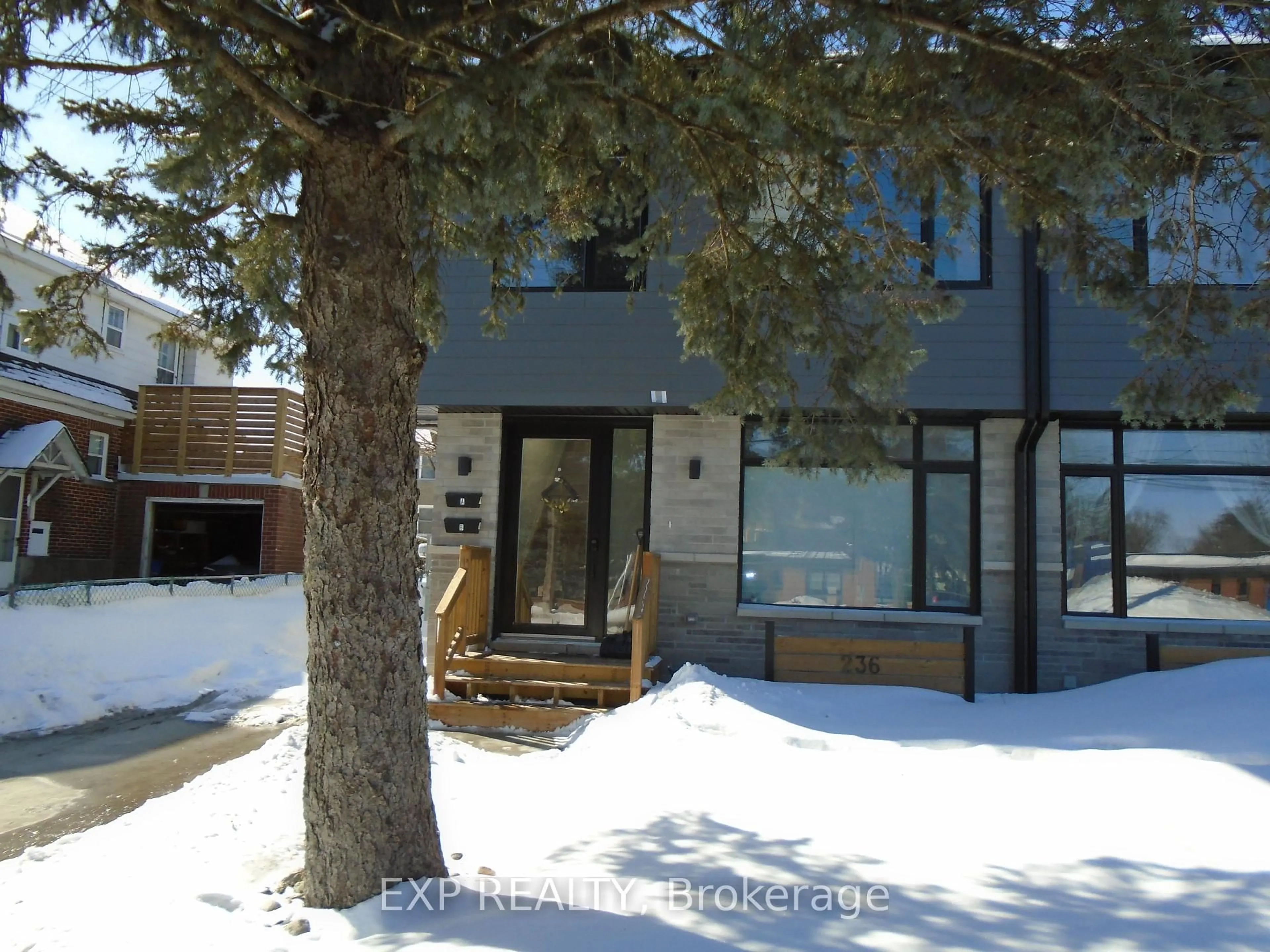 Unknown for 236 Woodroffe Ave, Ottawa Ontario K2A 3V4