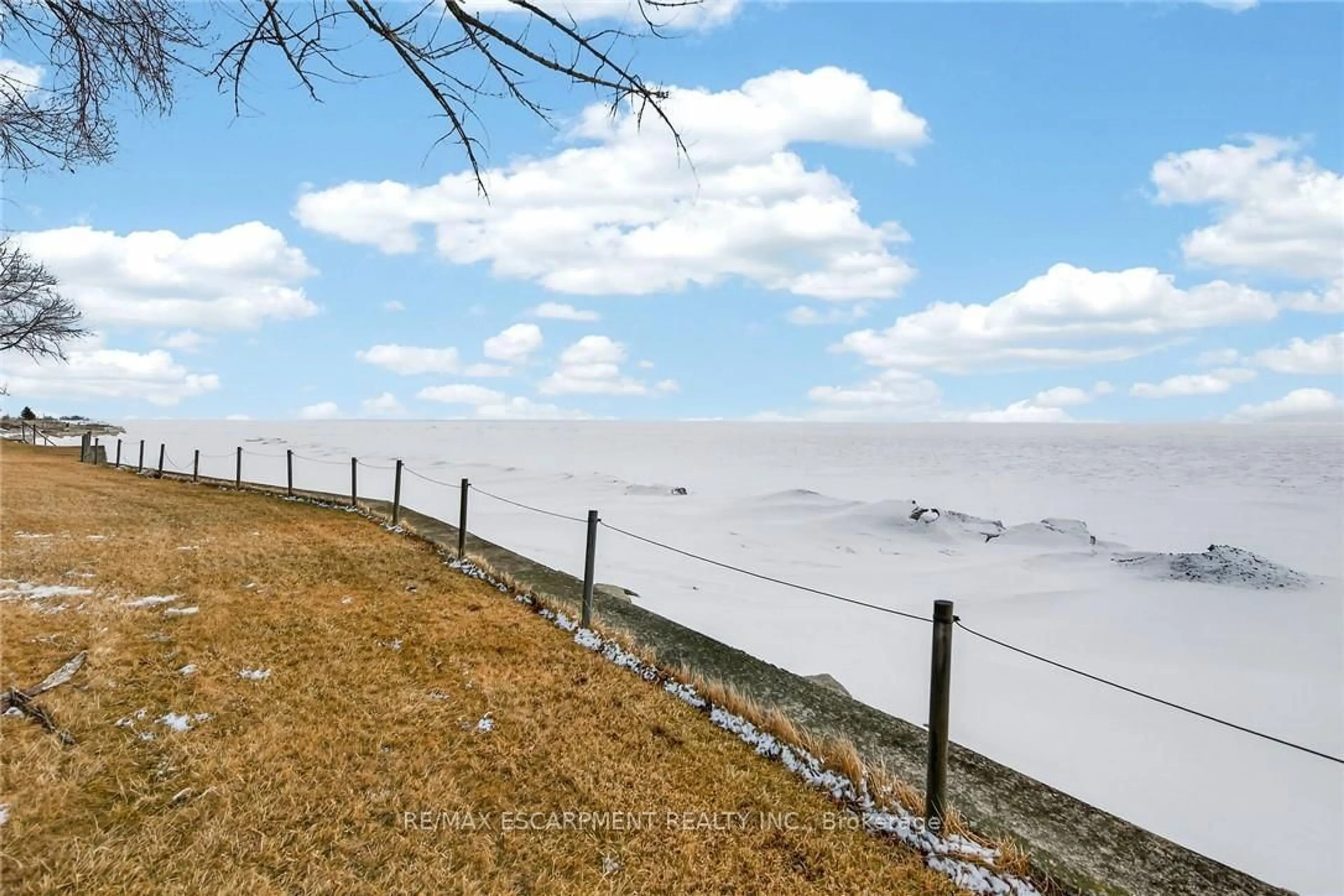 Patio, water/lake/river/ocean view for 3076 Lakeshore Rd, Haldimand Ontario N1A 2W8
