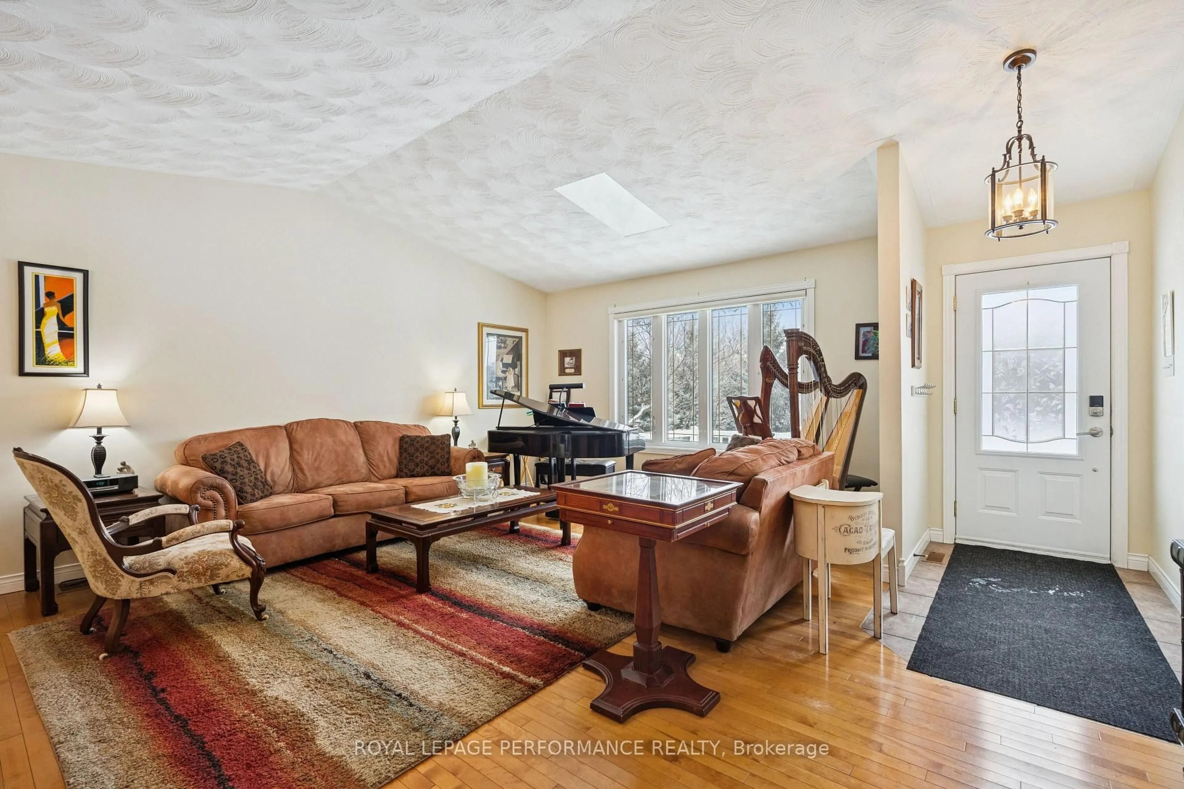 Living room with furniture, unknown for 19644 Marcoux Rd, North Glengarry Ontario K0C 1A0