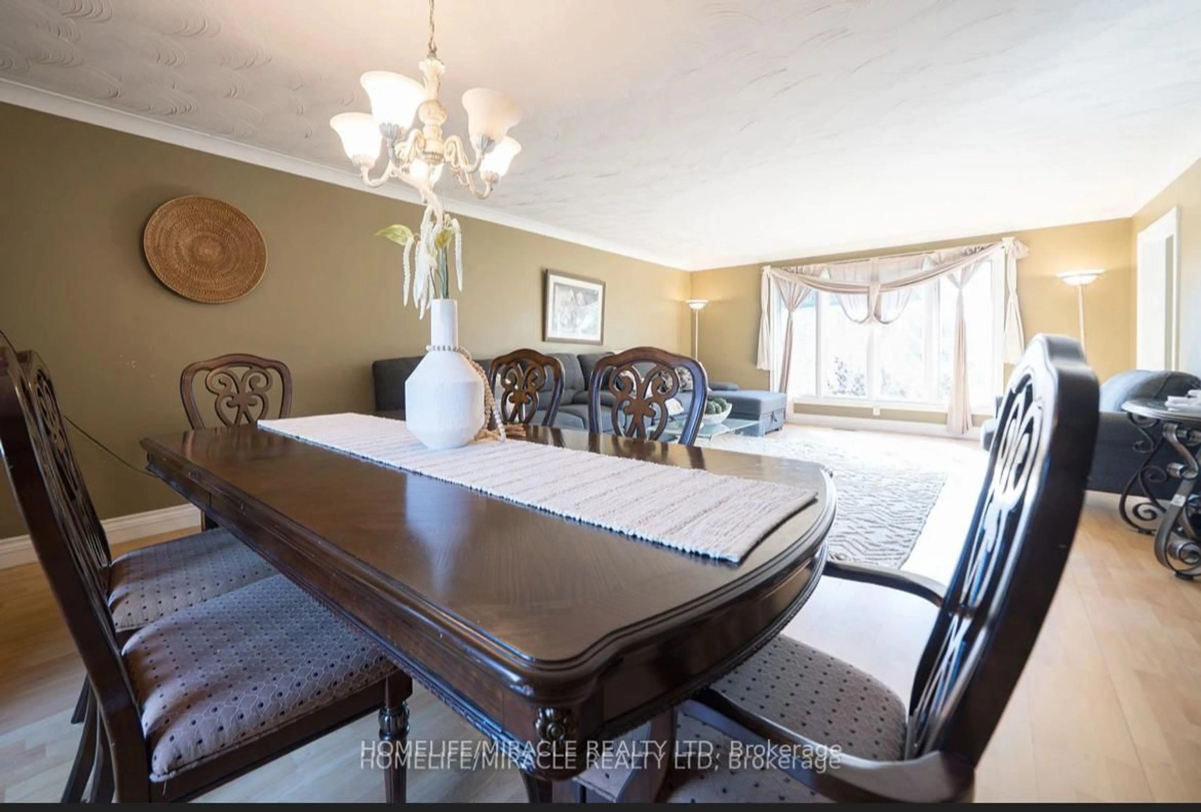 Dining room, unknown for 385 Mount Pleasant Rd, Brantford Ontario N3T 1V6